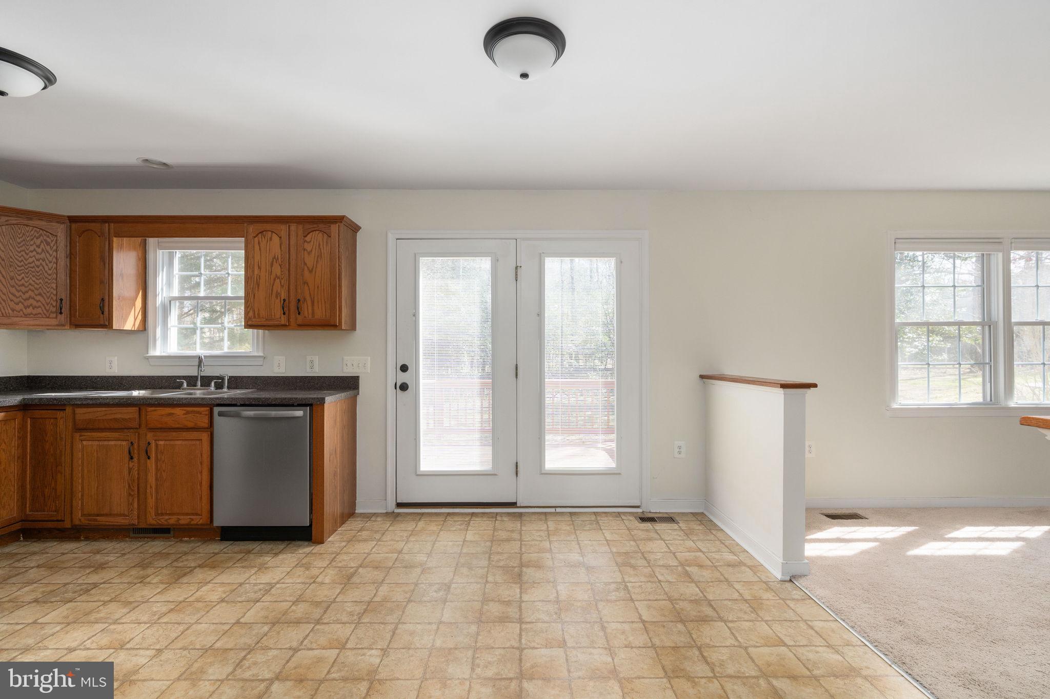 LAKE CAROLINE - Residential