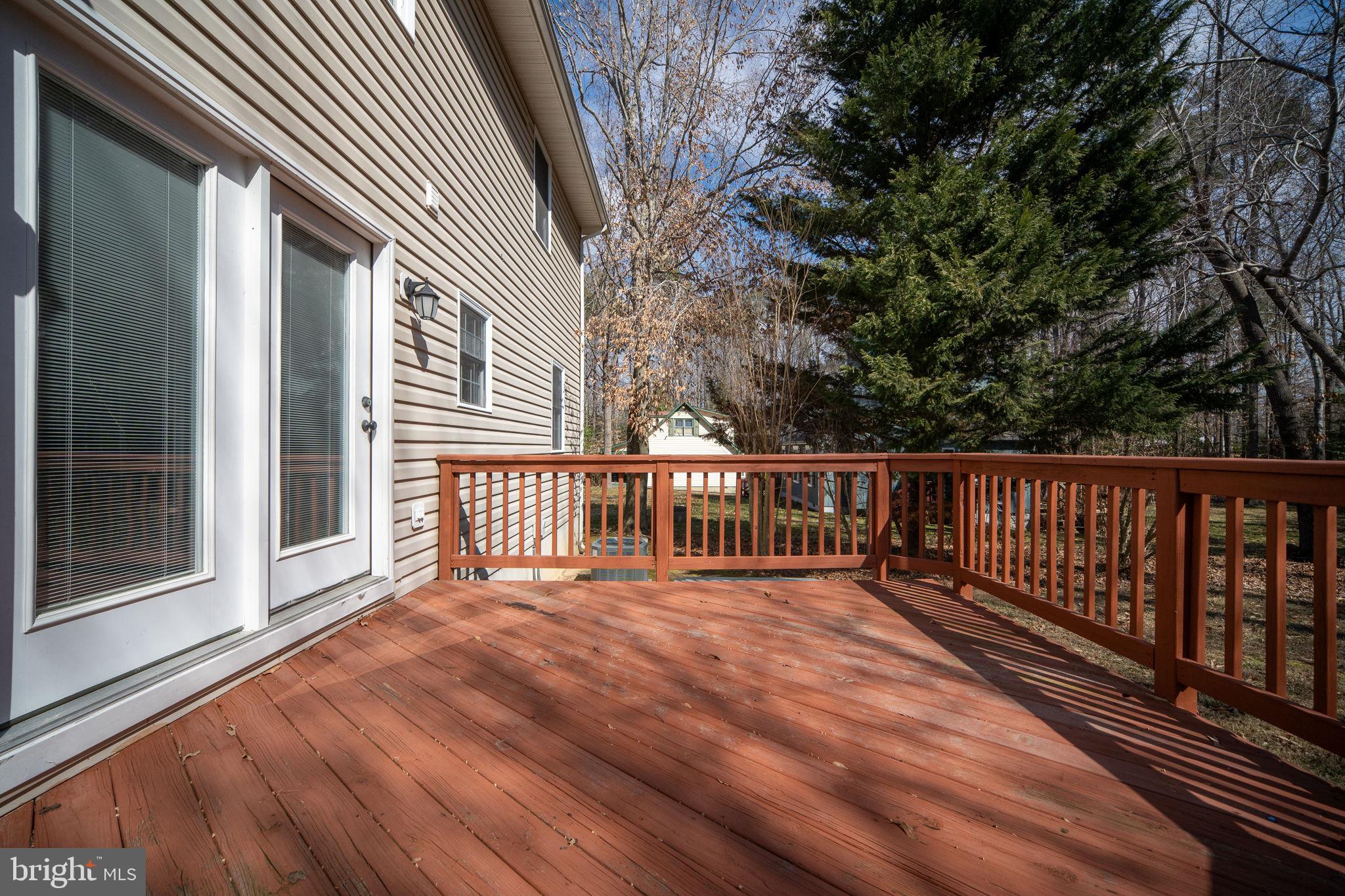 LAKE CAROLINE - Residential