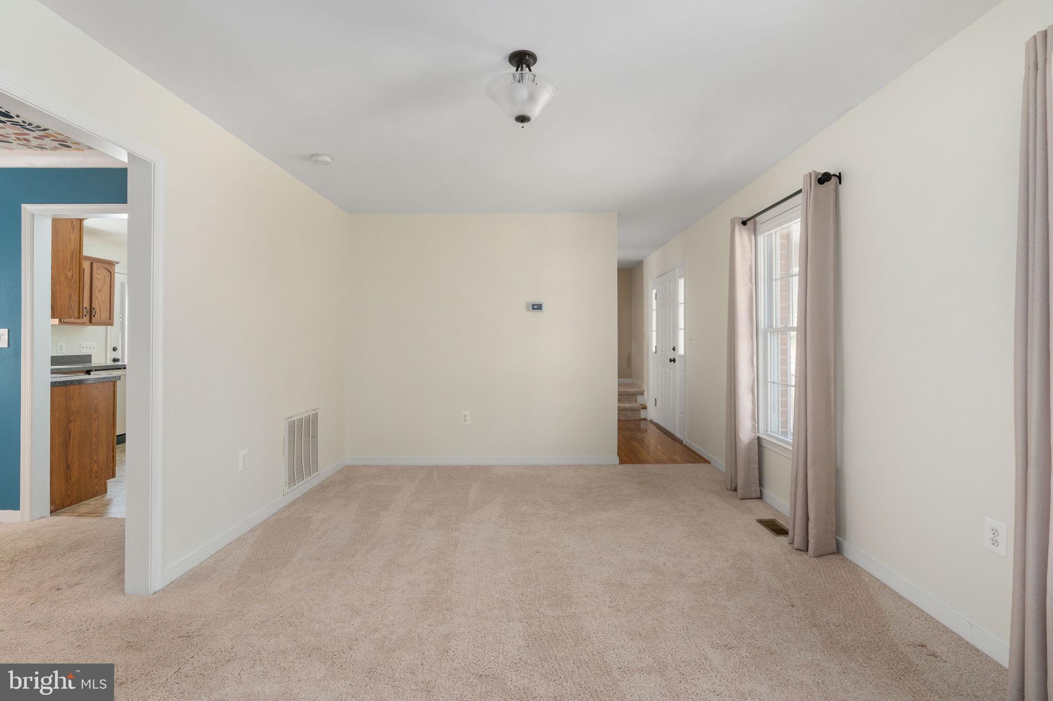 LAKE CAROLINE - Residential