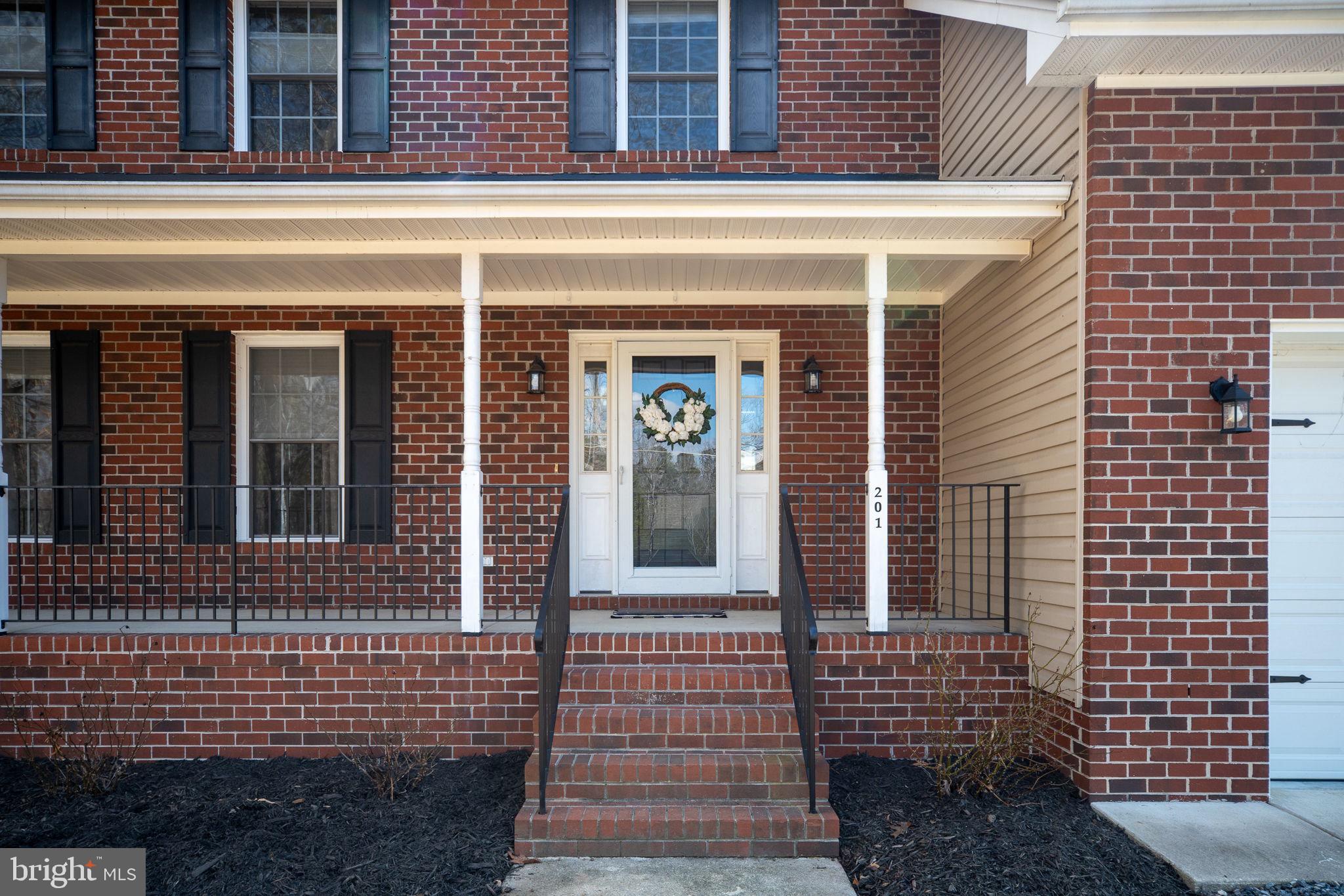 LAKE CAROLINE - Residential