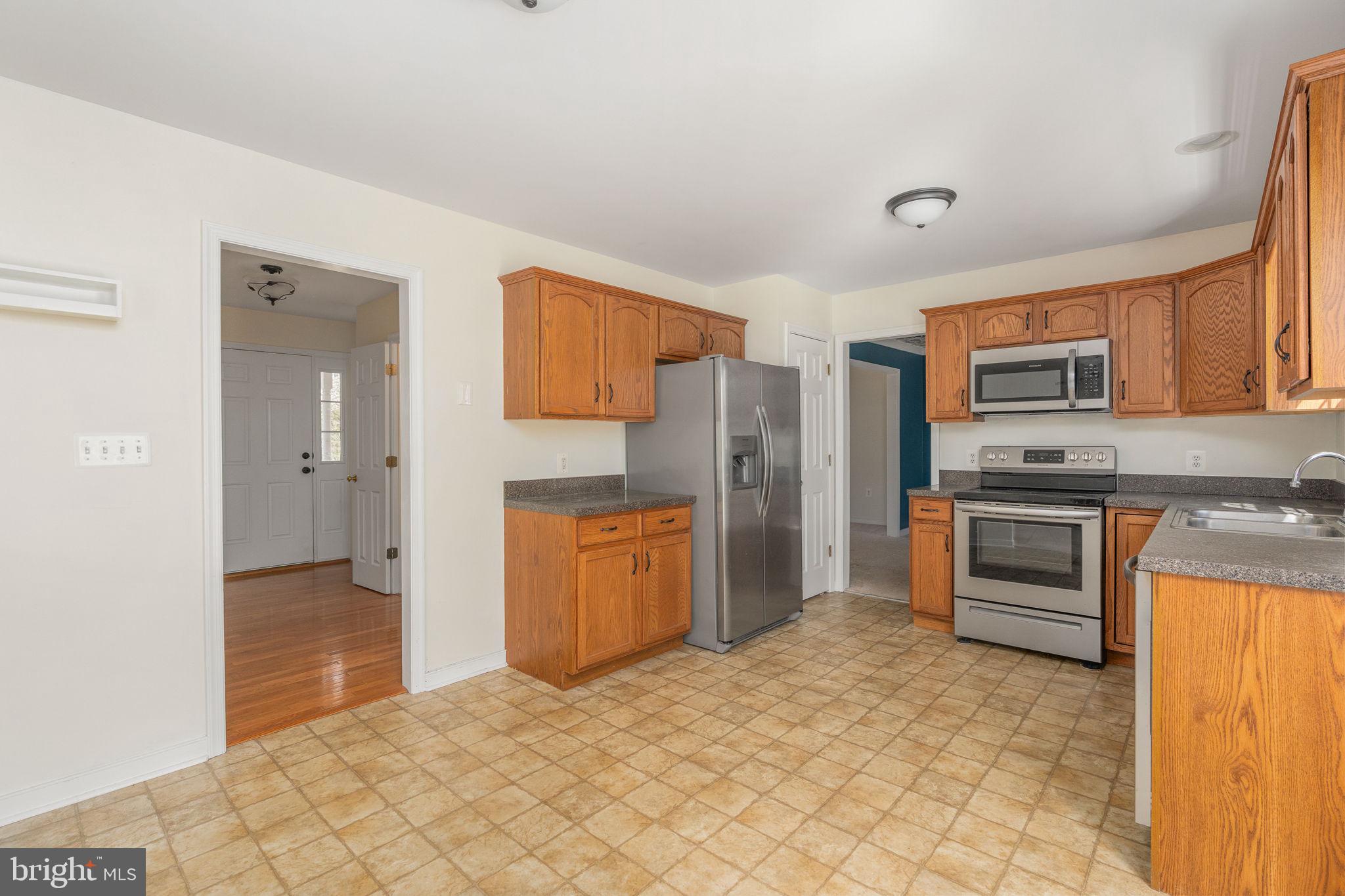 LAKE CAROLINE - Residential