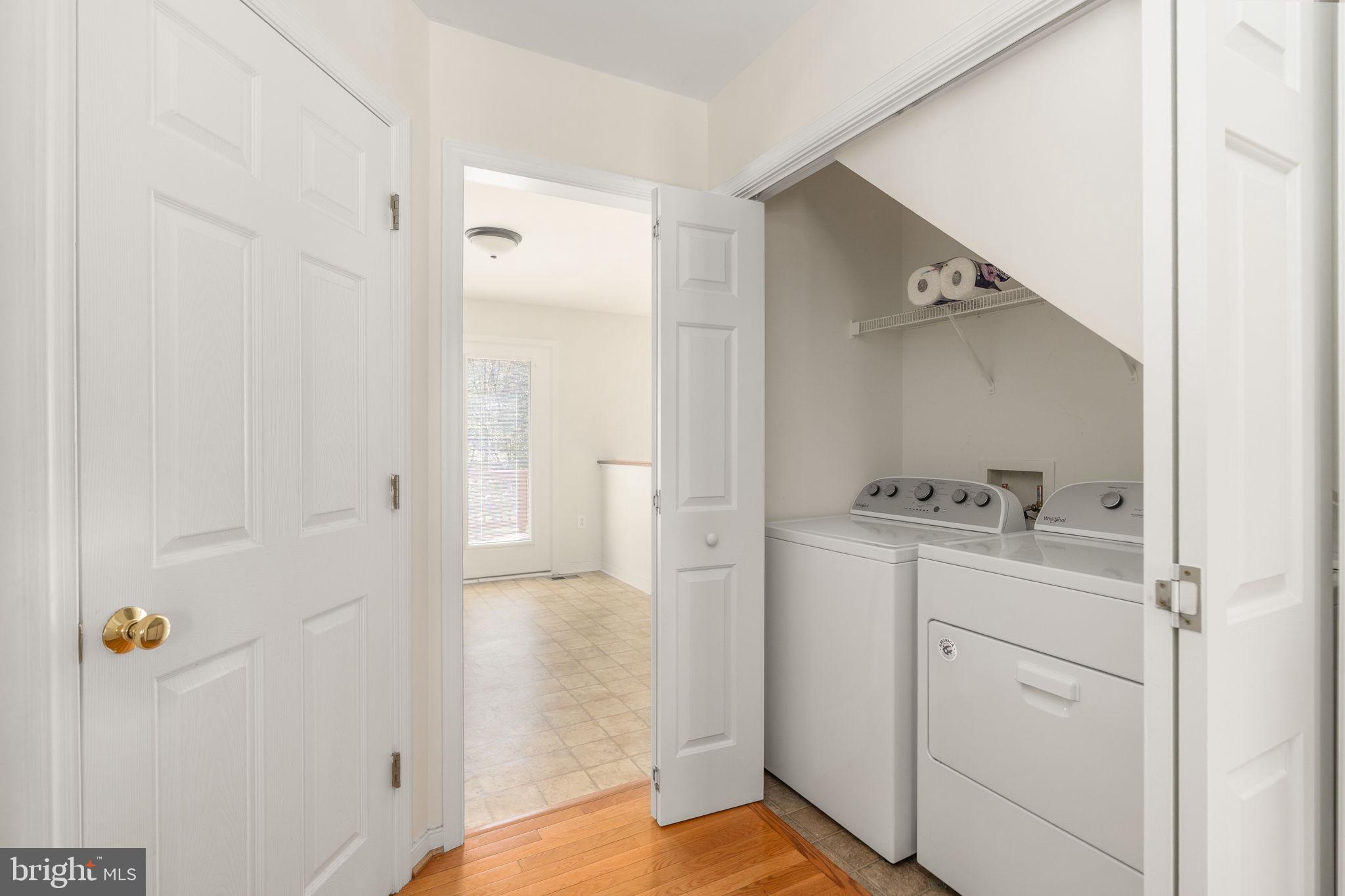 LAKE CAROLINE - Residential