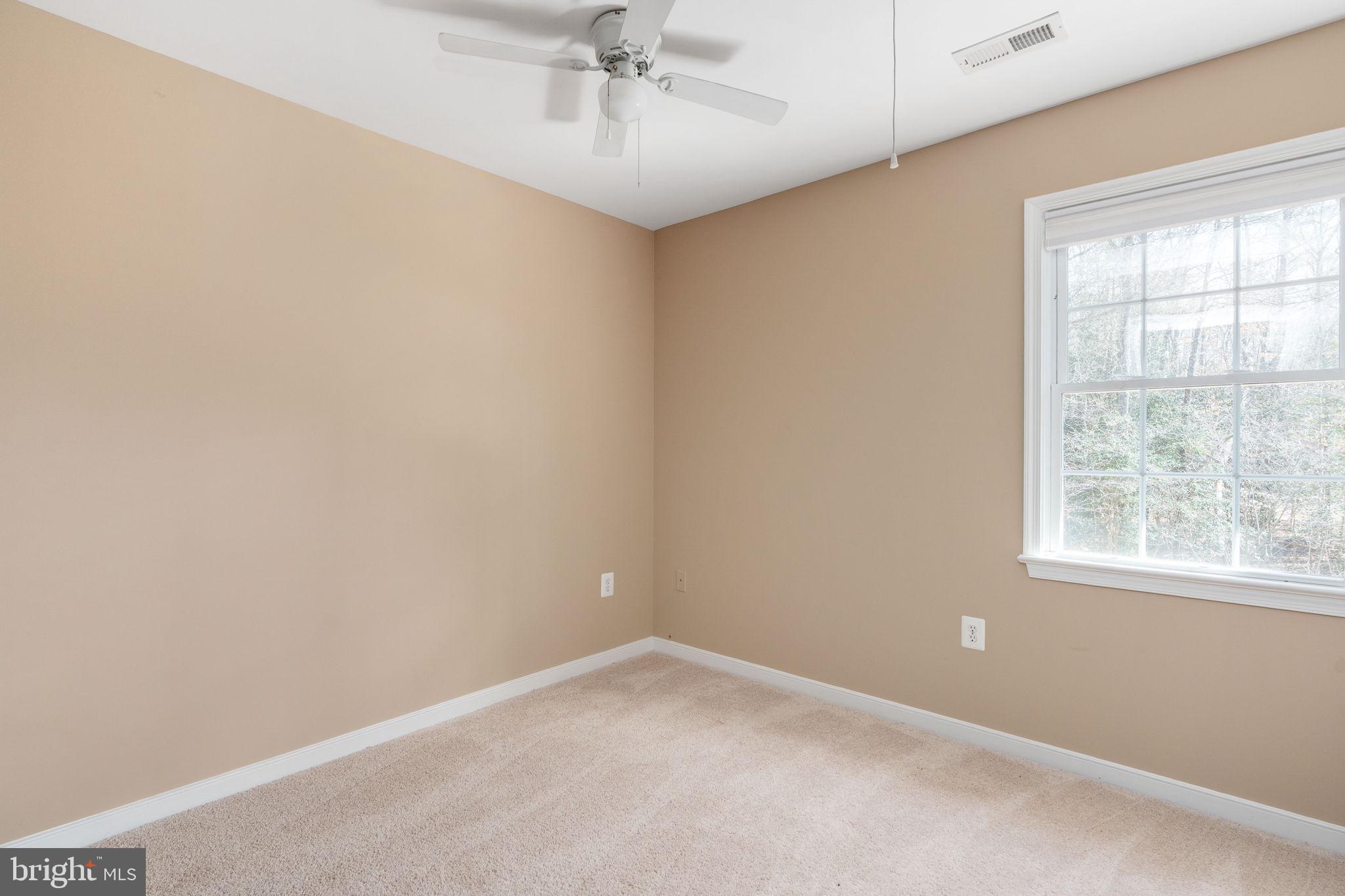 LAKE CAROLINE - Residential