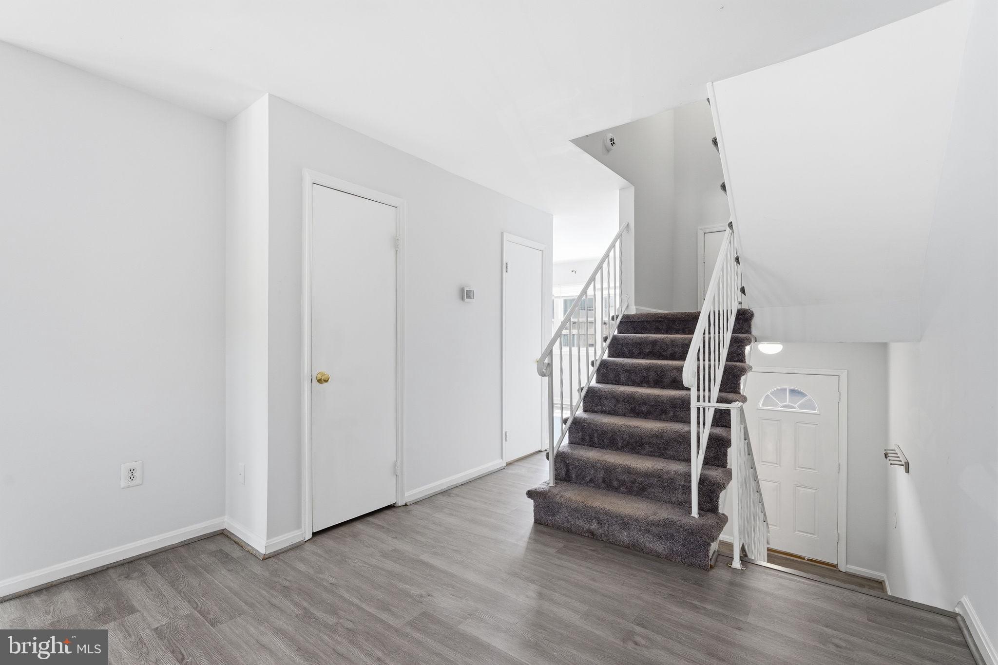 9178 LAURELWOOD COURT