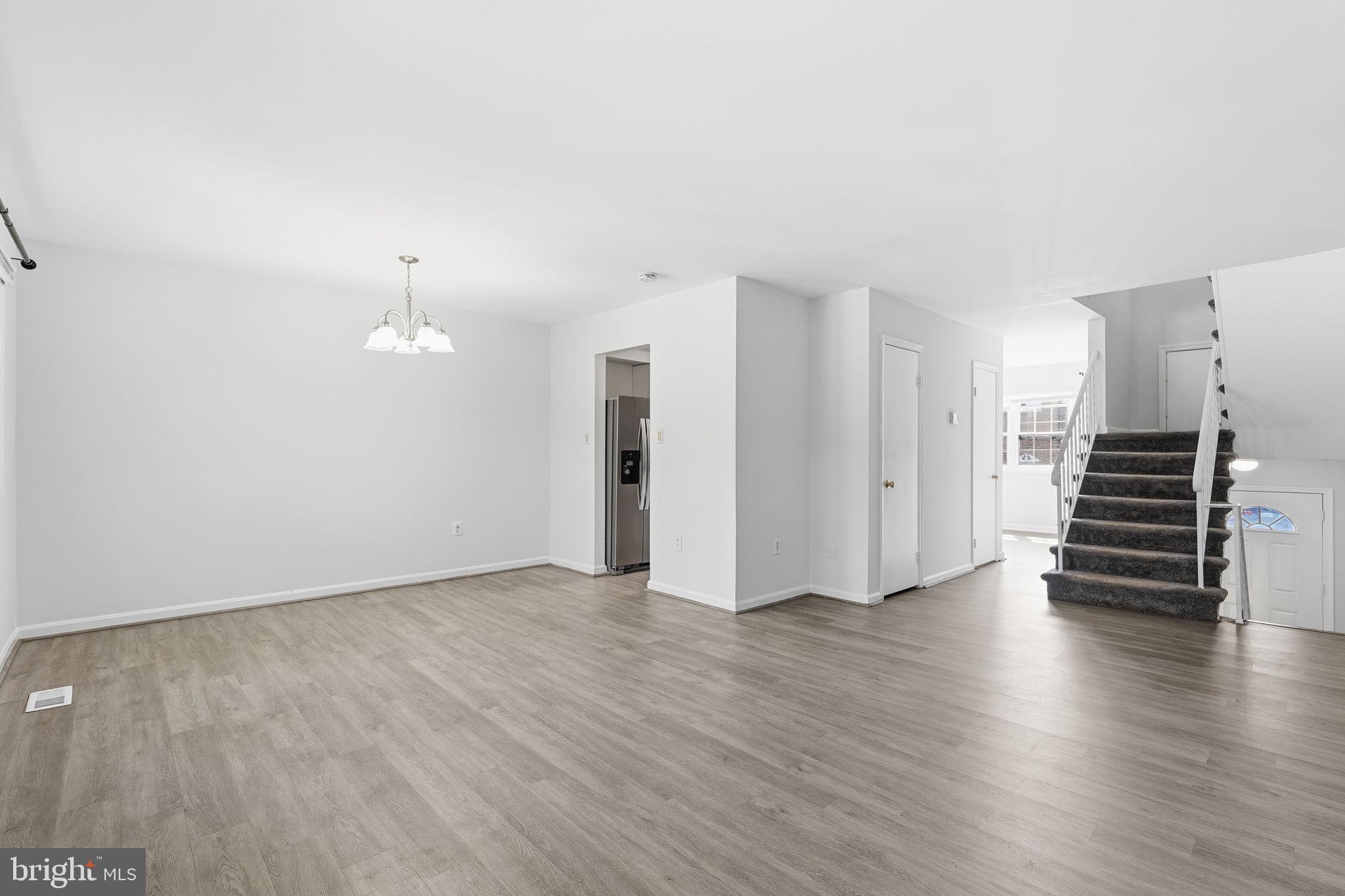 9178 LAURELWOOD COURT