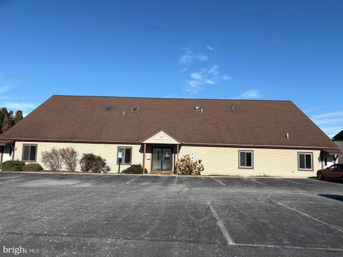 Photo of 5984 Main Street, EAST PETERSBURG, PA 17520 (MLS # PALA2093038)