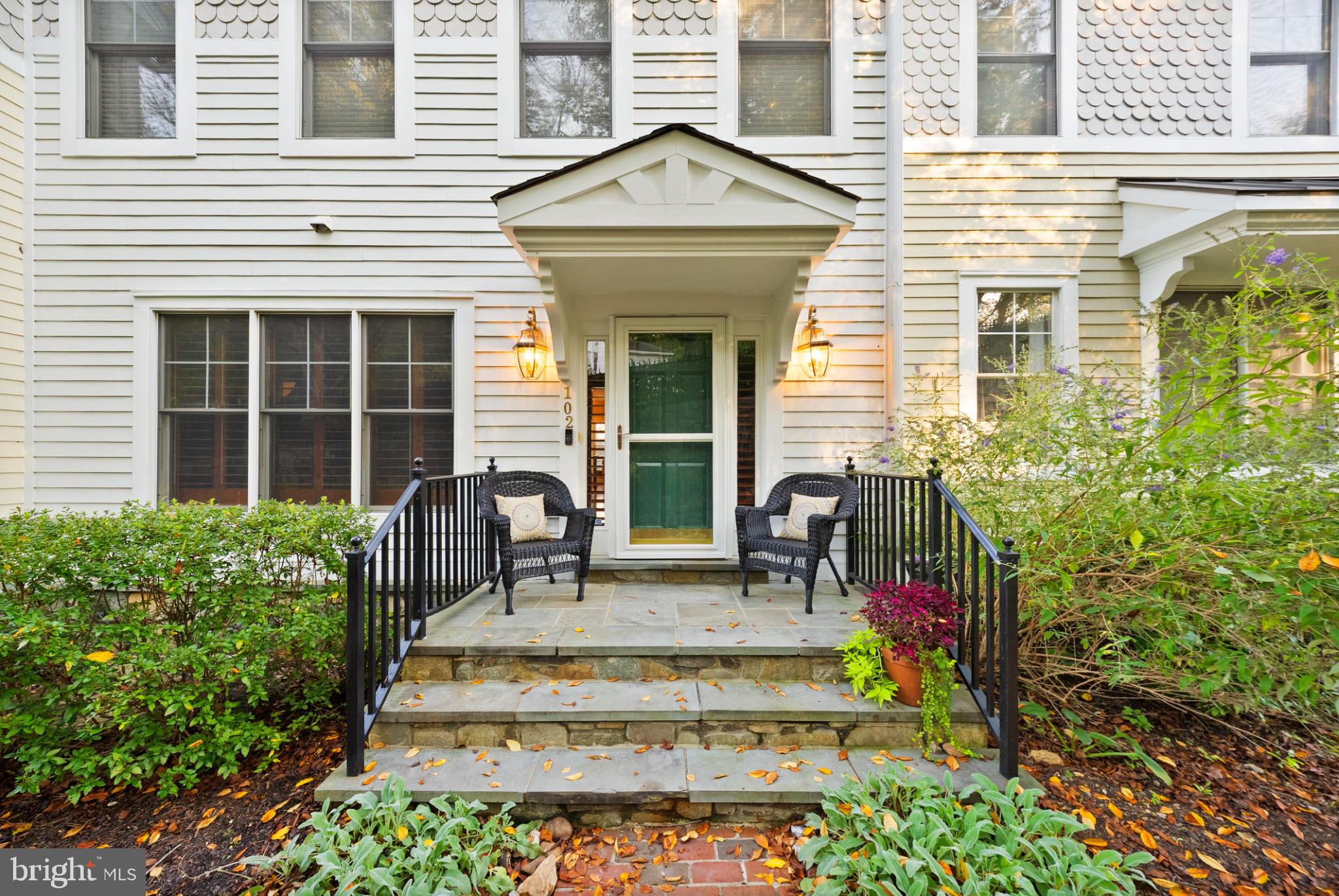 102 EDGEHILL DRIVE