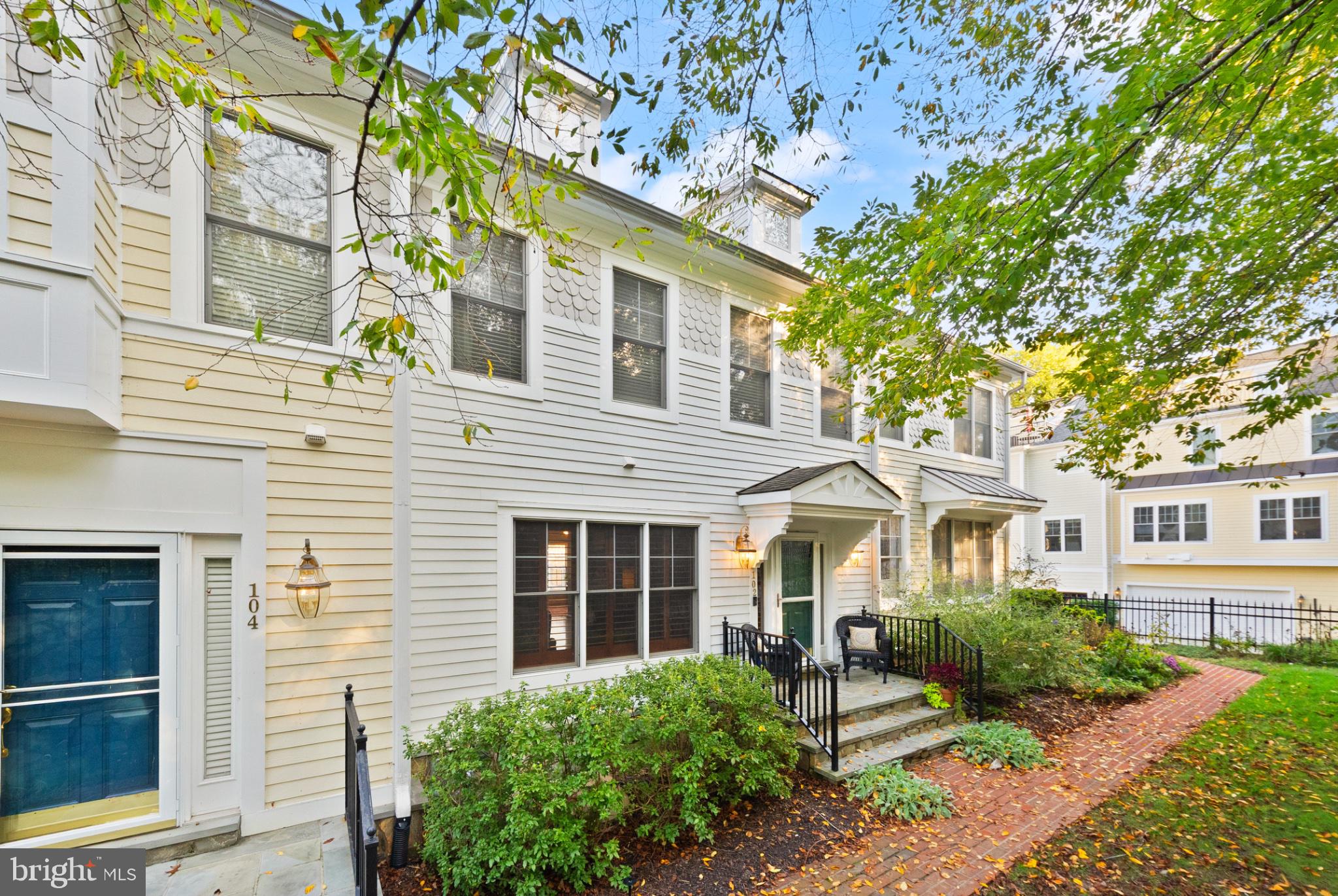 102 EDGEHILL DRIVE