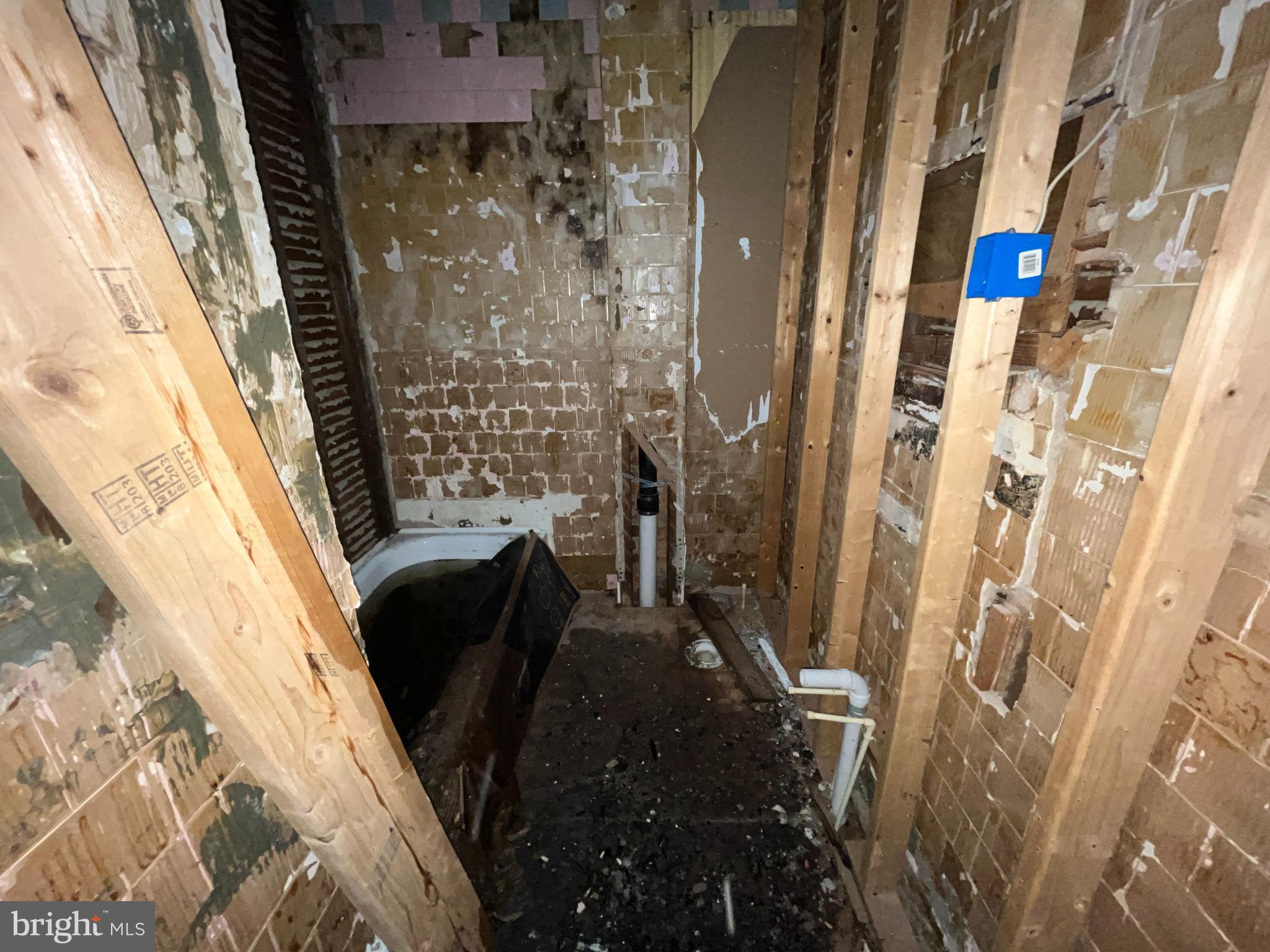 MILL HILL - Residential