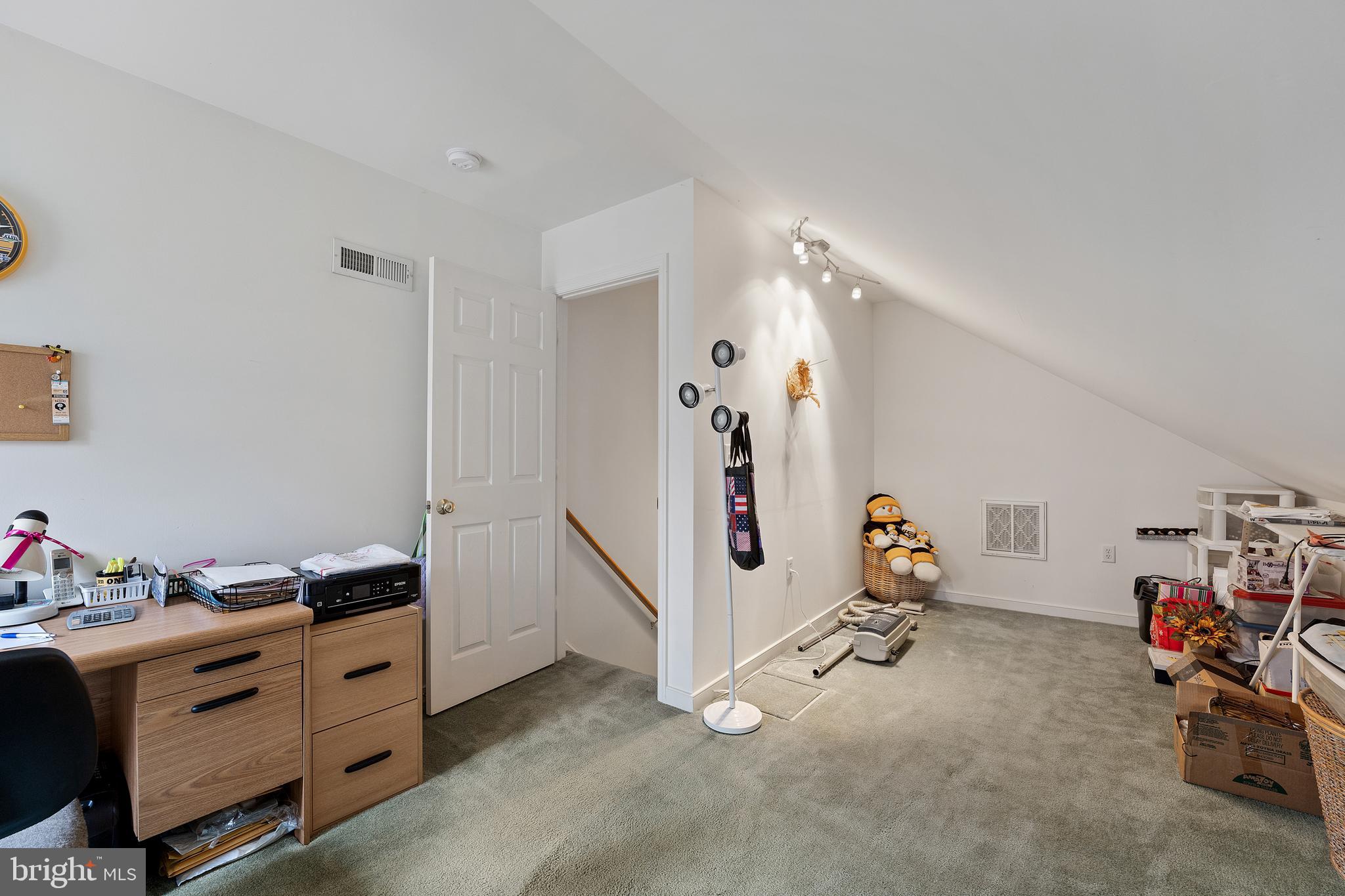 INDIAN KNOLLS - Residential