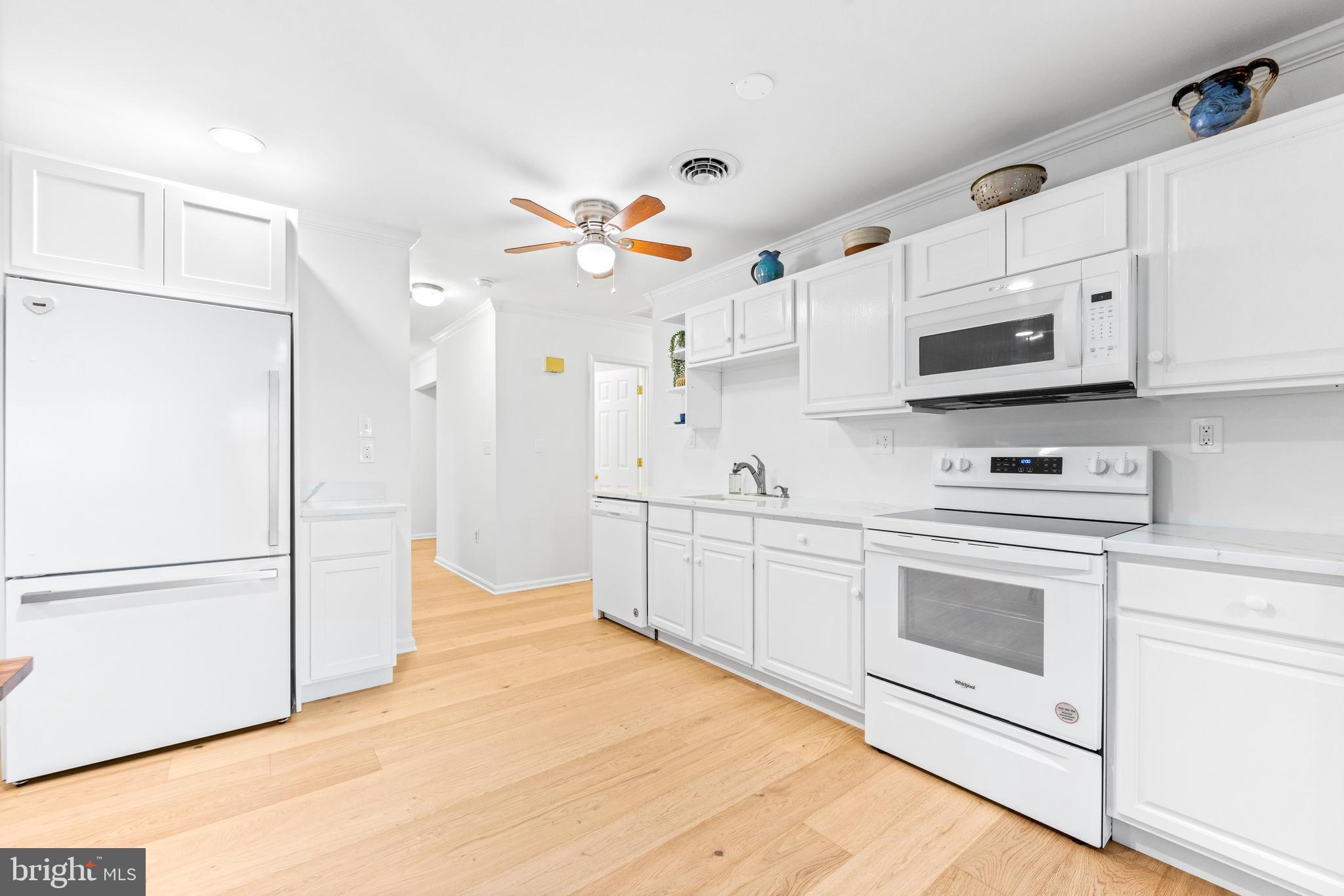 HILLSMERE ESTATES - Residential