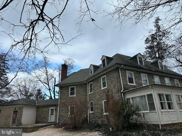Bryn Mawr, Pennsylvania 19010, United States, 6 Bedrooms Bedrooms, ,5 BathroomsBathrooms,Residential,Contingent,22377