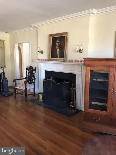 Bryn Mawr, Pennsylvania 19010, United States, 6 Bedrooms Bedrooms, ,5 BathroomsBathrooms,Residential,Contingent,22377