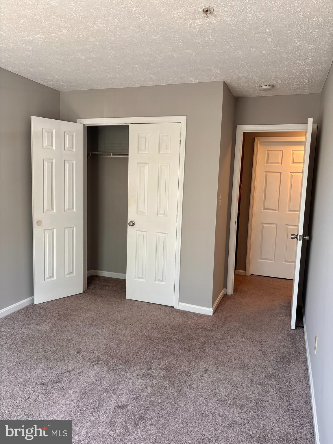 AVINGTON PARK - Residential