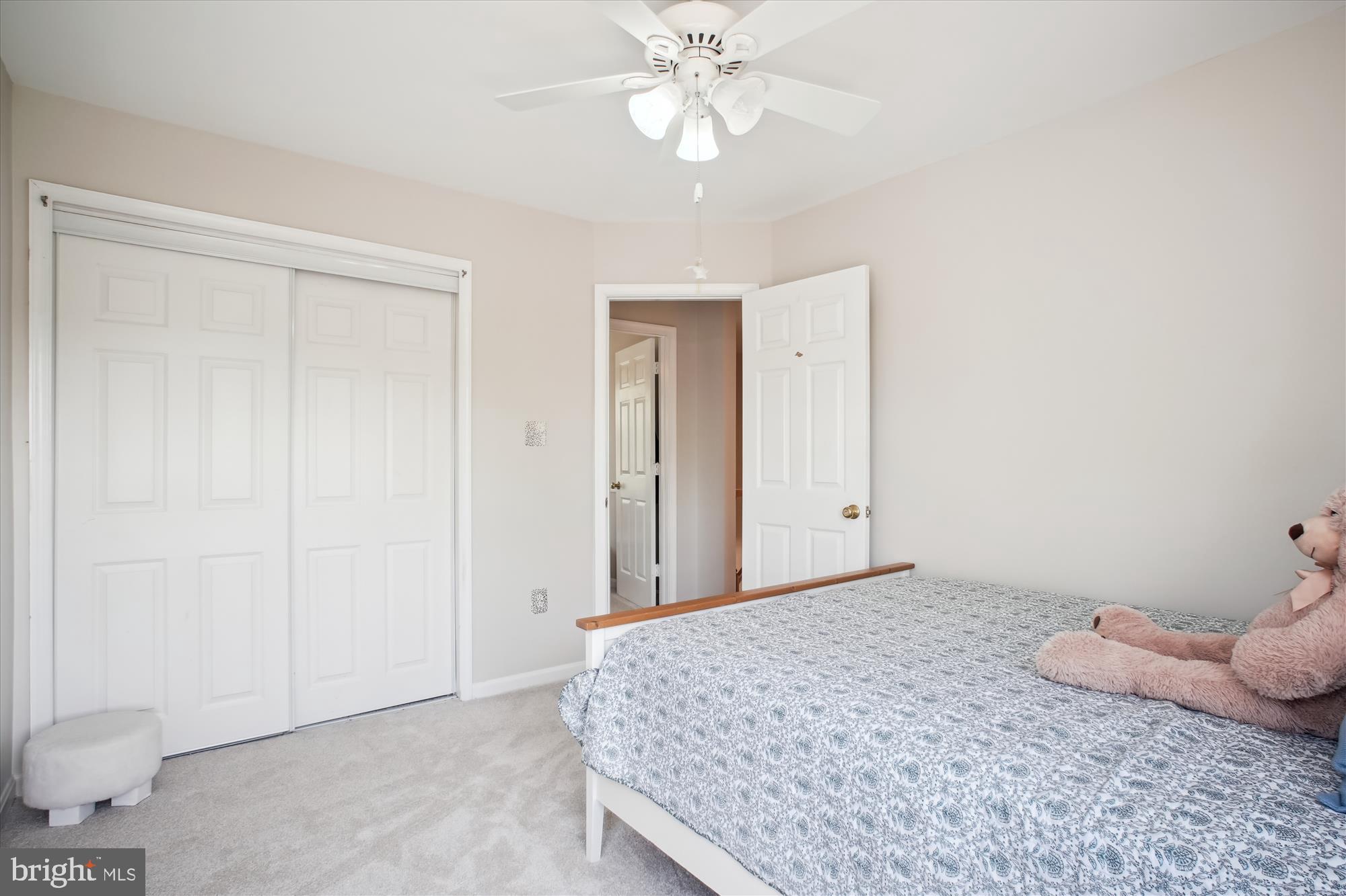 ASHBURN FARM - Residential