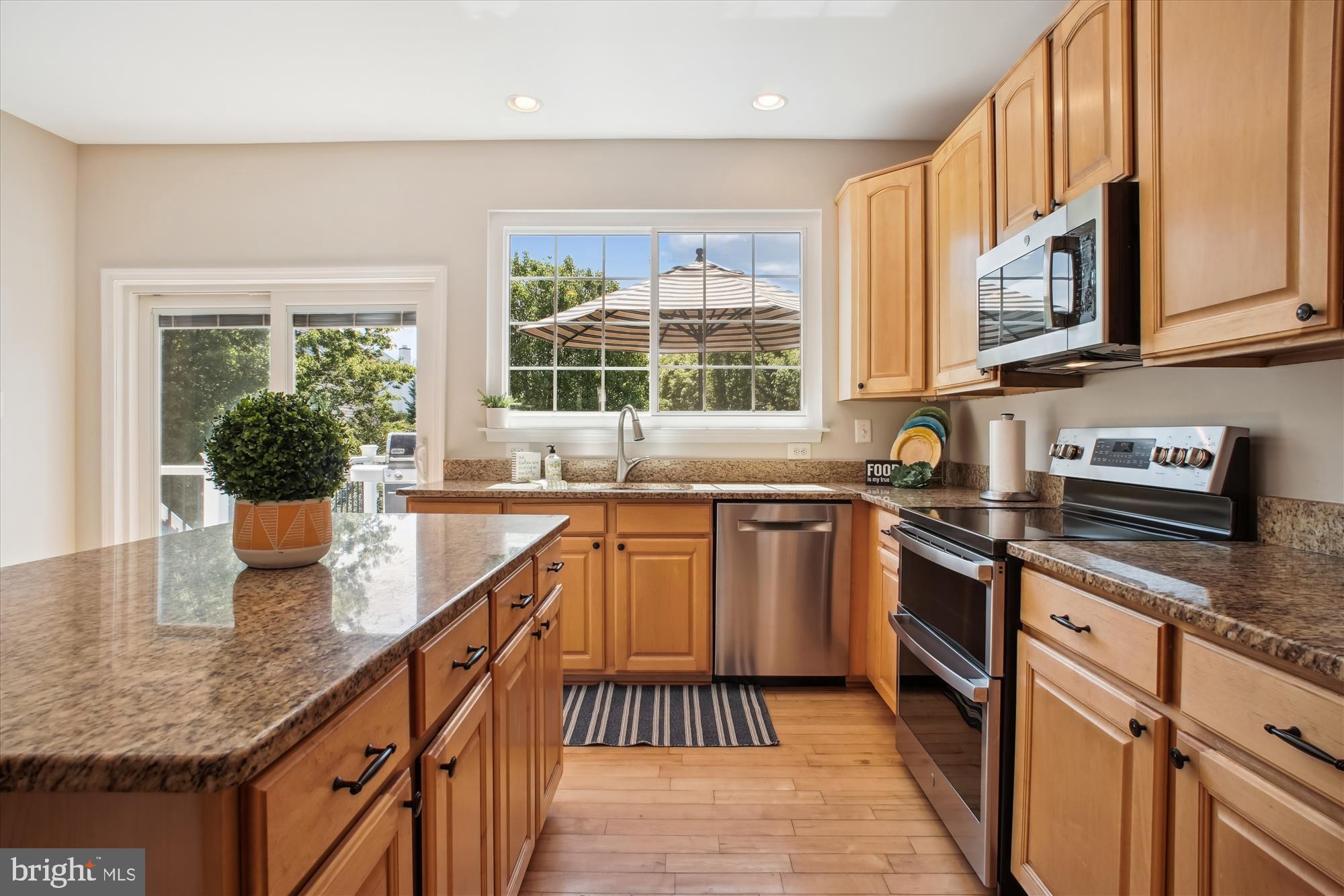 ASHBURN FARM - Residential