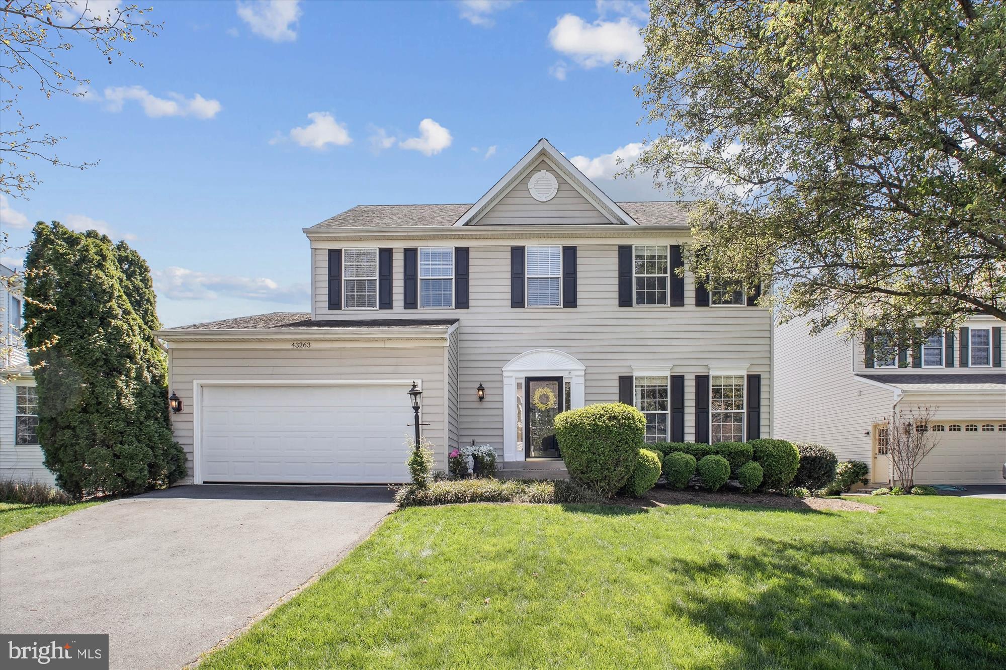 ASHBURN FARM - Residential