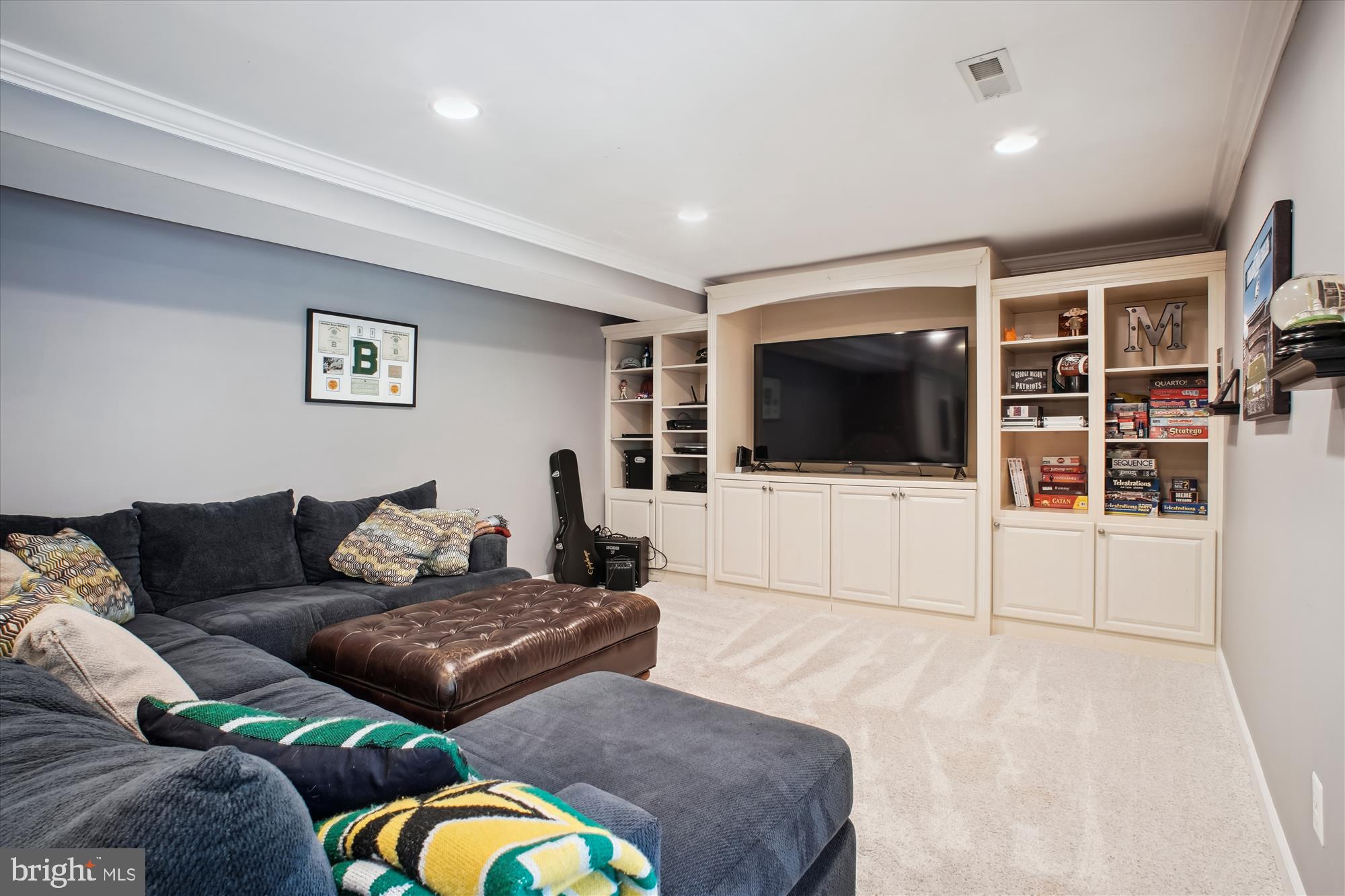 ASHBURN FARM - Residential