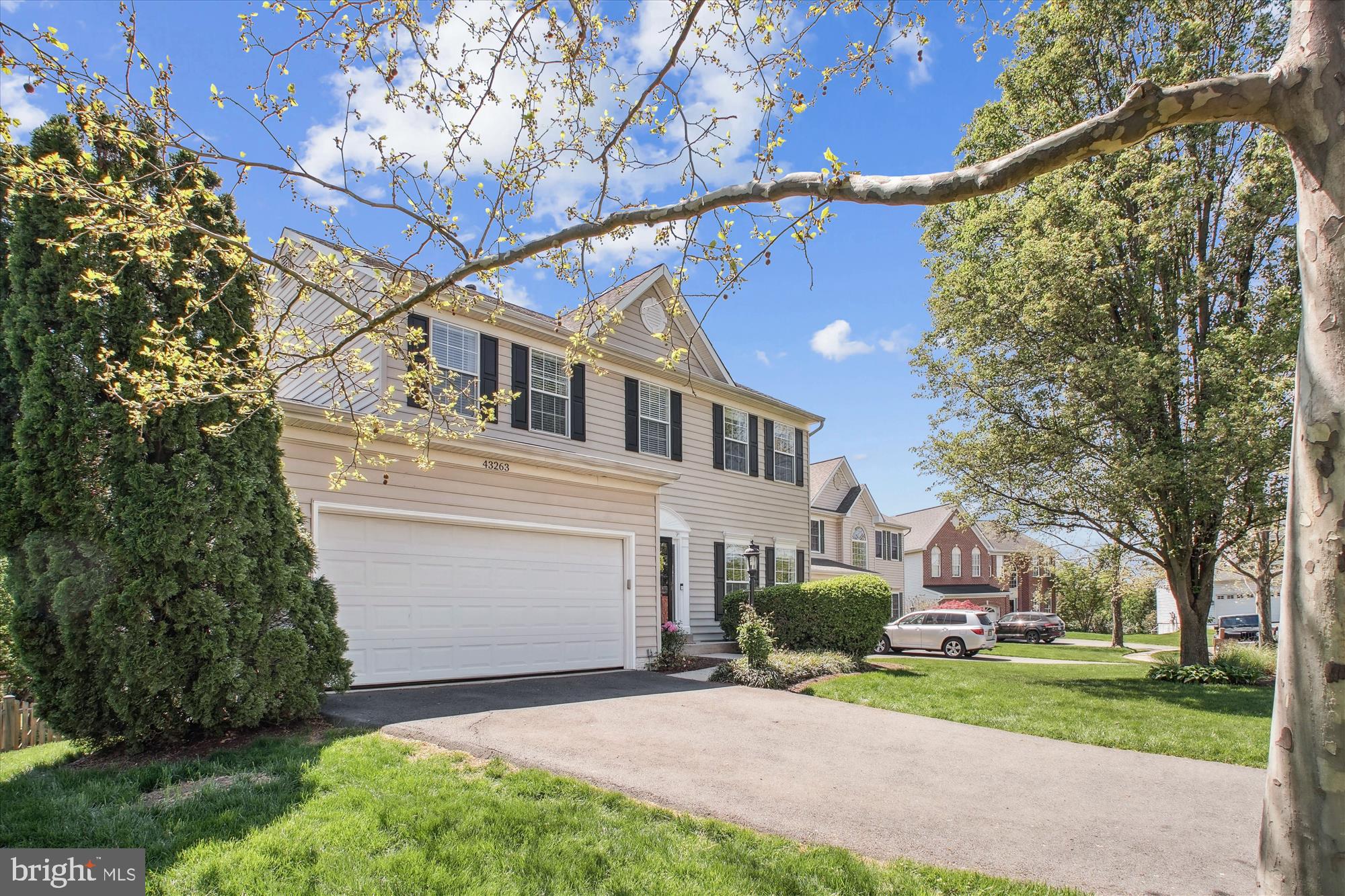 ASHBURN FARM - Residential