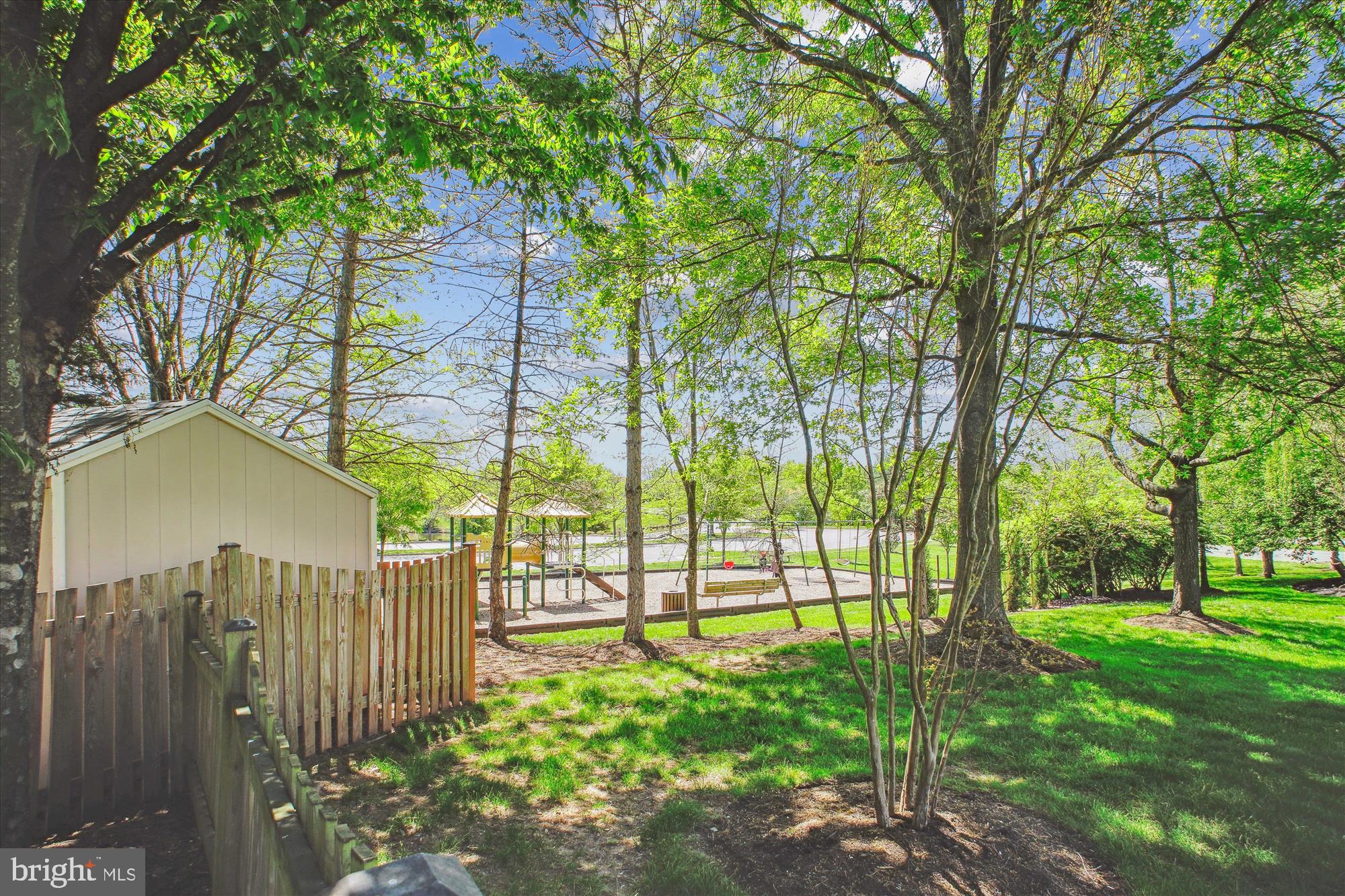 ASHBURN FARM - Residential