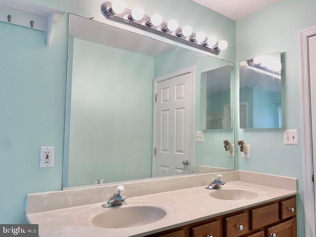 FAIRWAYS AT HOLLY HILL - Residential Lease