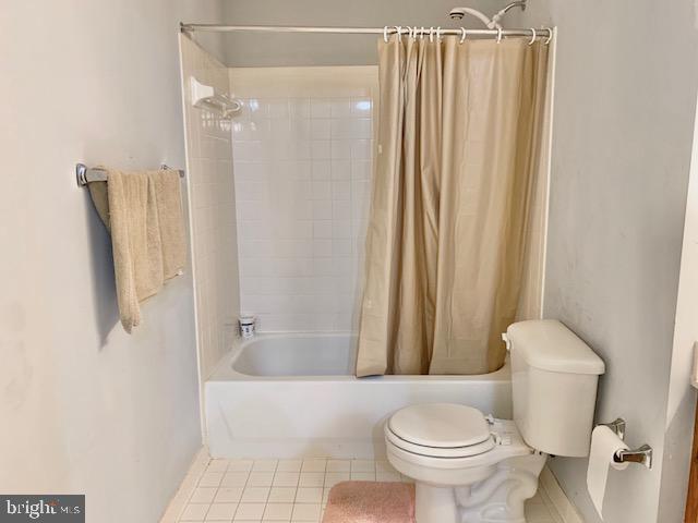 FAIRWAYS AT HOLLY HILL - Residential Lease