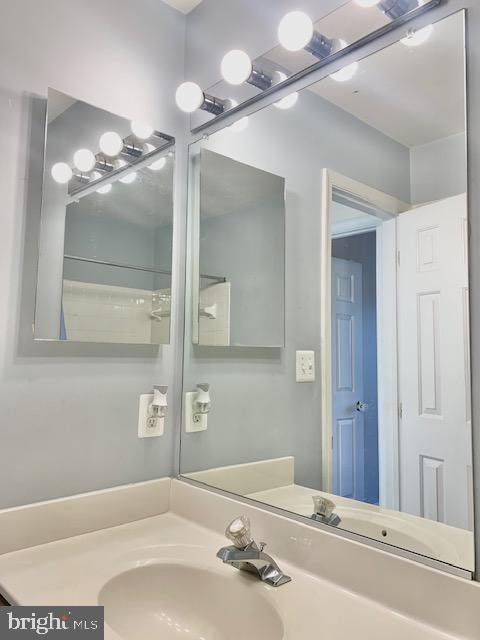 FAIRWAYS AT HOLLY HILL - Residential Lease