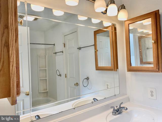 FAIRWAYS AT HOLLY HILL - Residential Lease