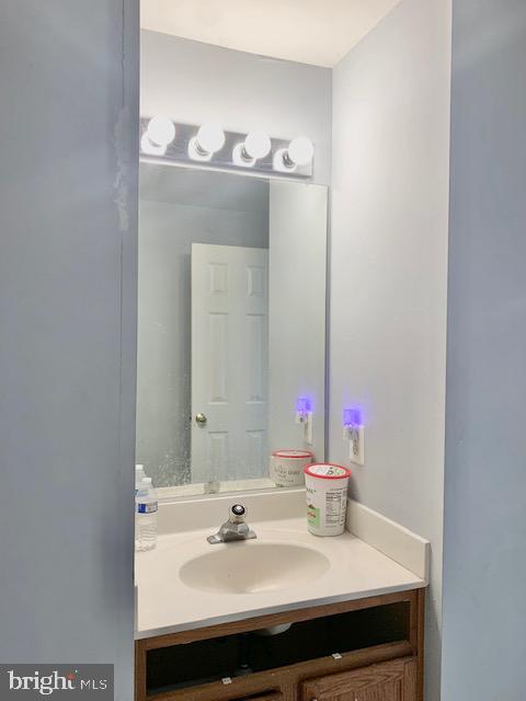 FAIRWAYS AT HOLLY HILL - Residential Lease