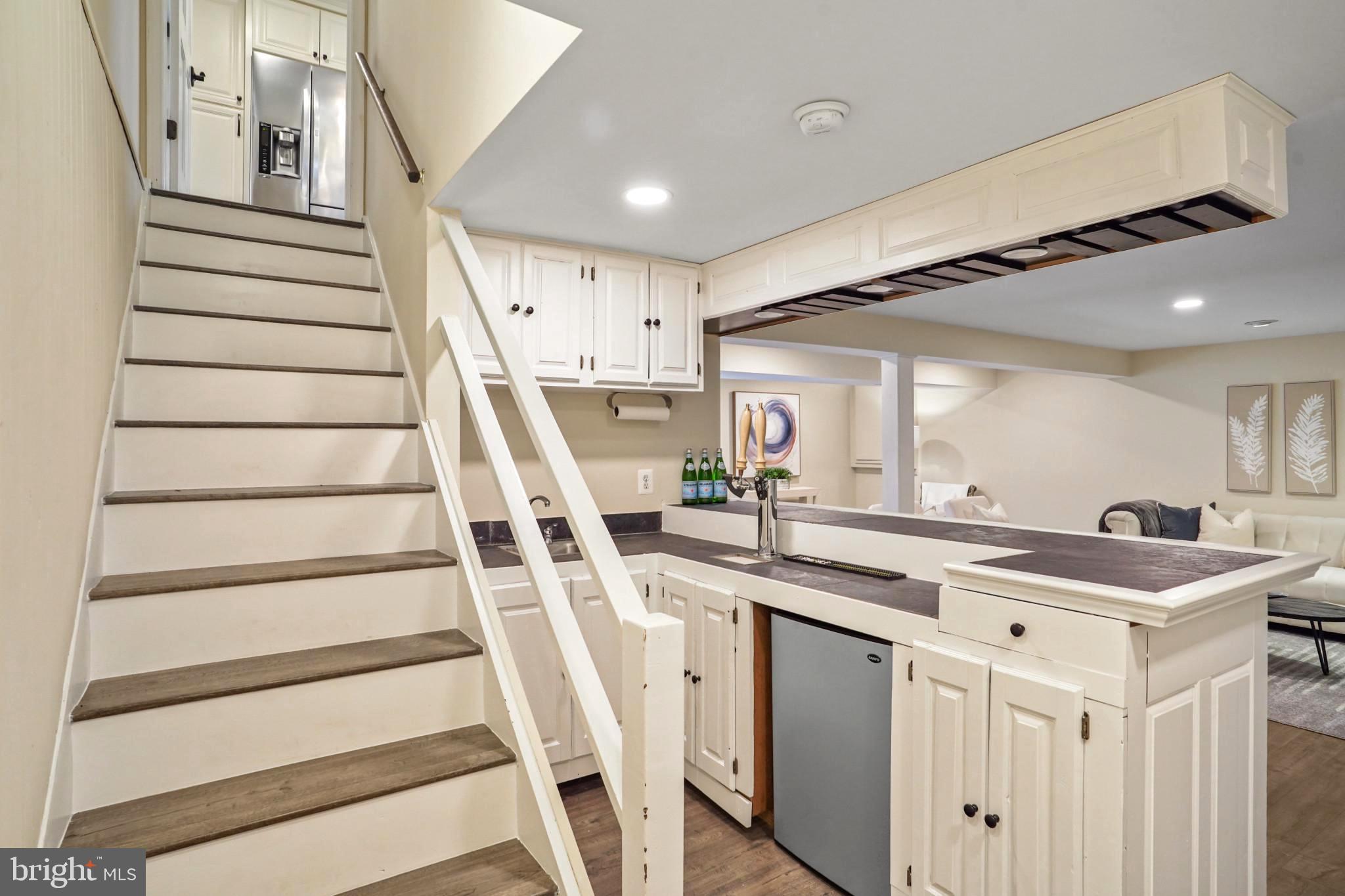 BURKE STATION SQUARE - Residential