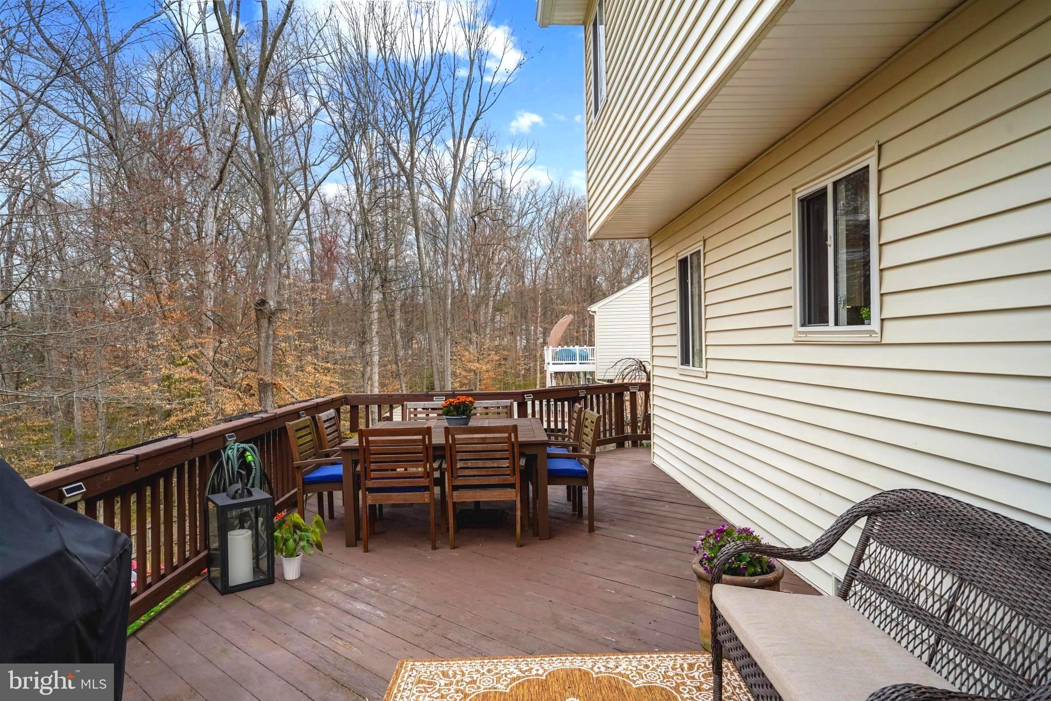 BURKE STATION SQUARE - Residential