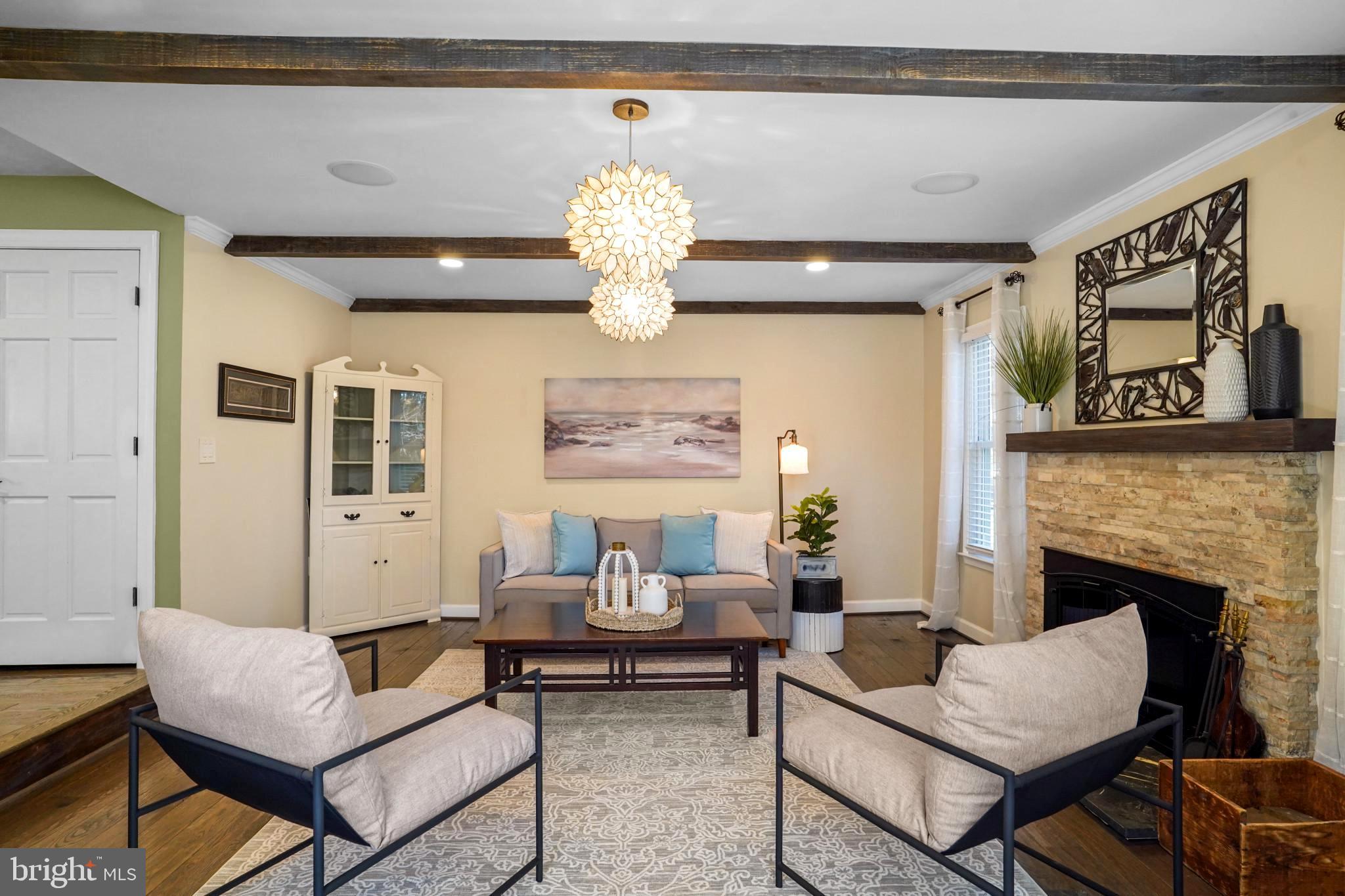 BURKE STATION SQUARE - Residential