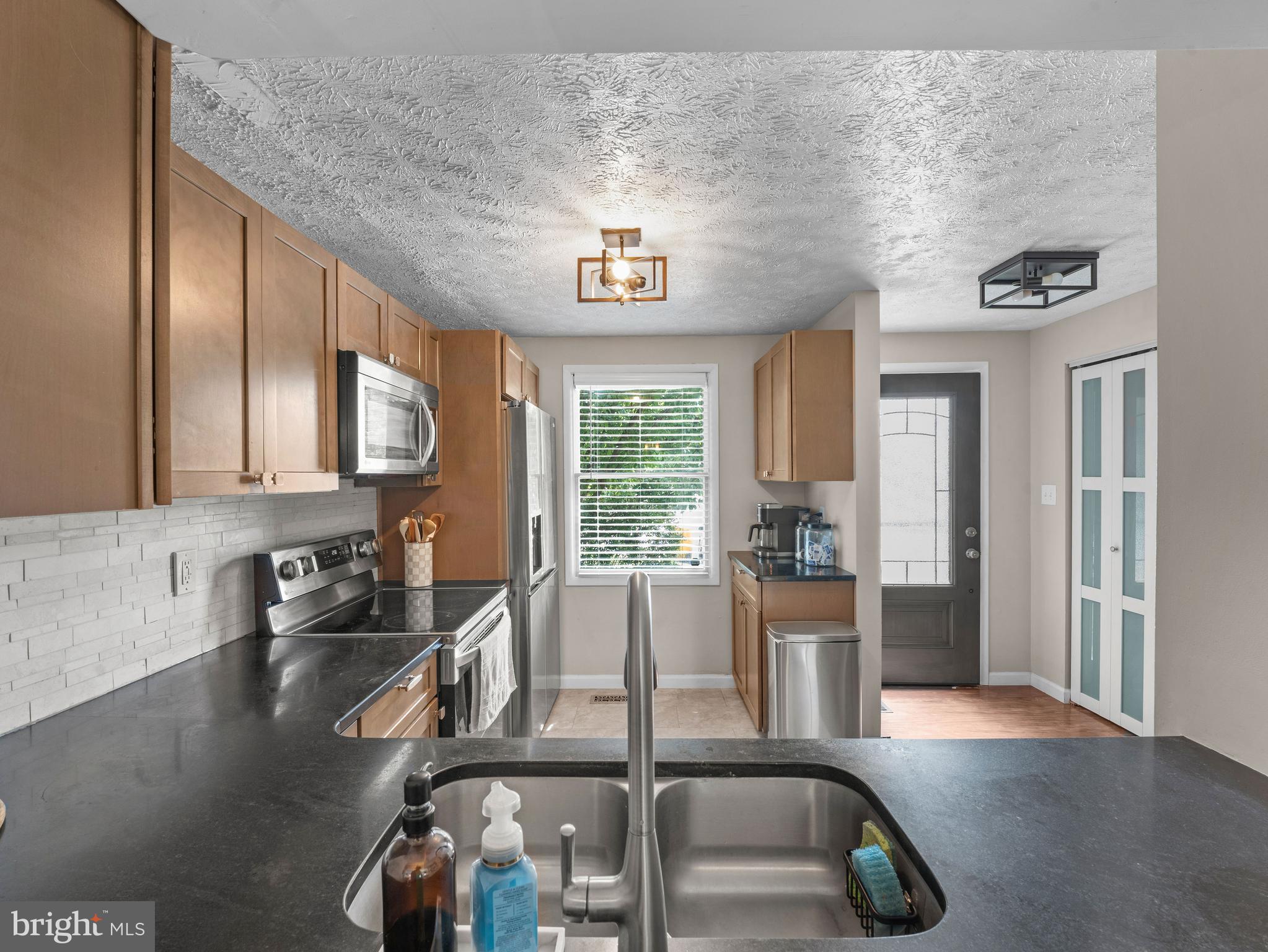 3634 ROBIN AIR COURT
