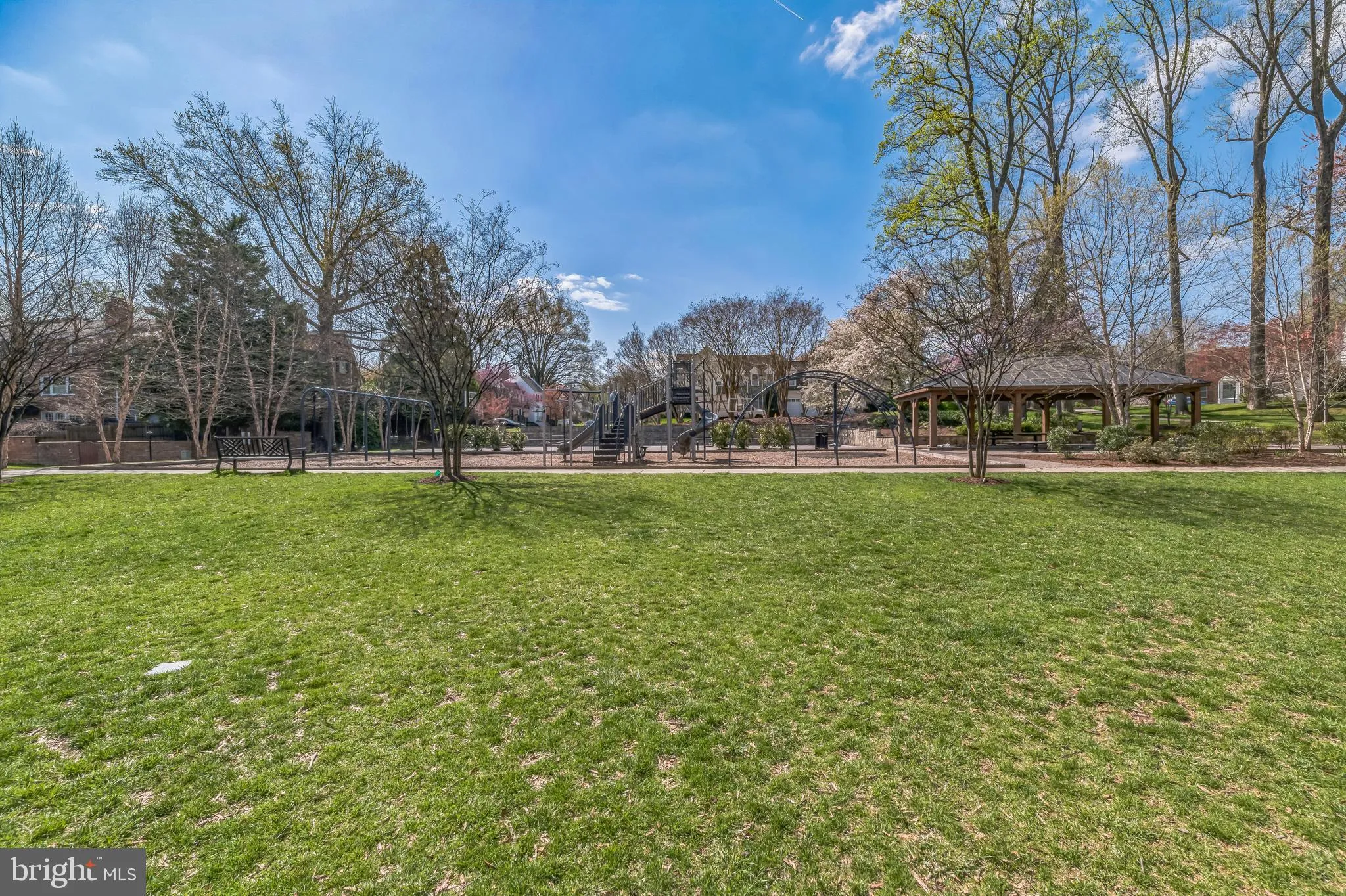 McLean, Virginia 22101, United States, 4 Bedrooms Bedrooms, ,4 BathroomsBathrooms,Residential,Pending,103531