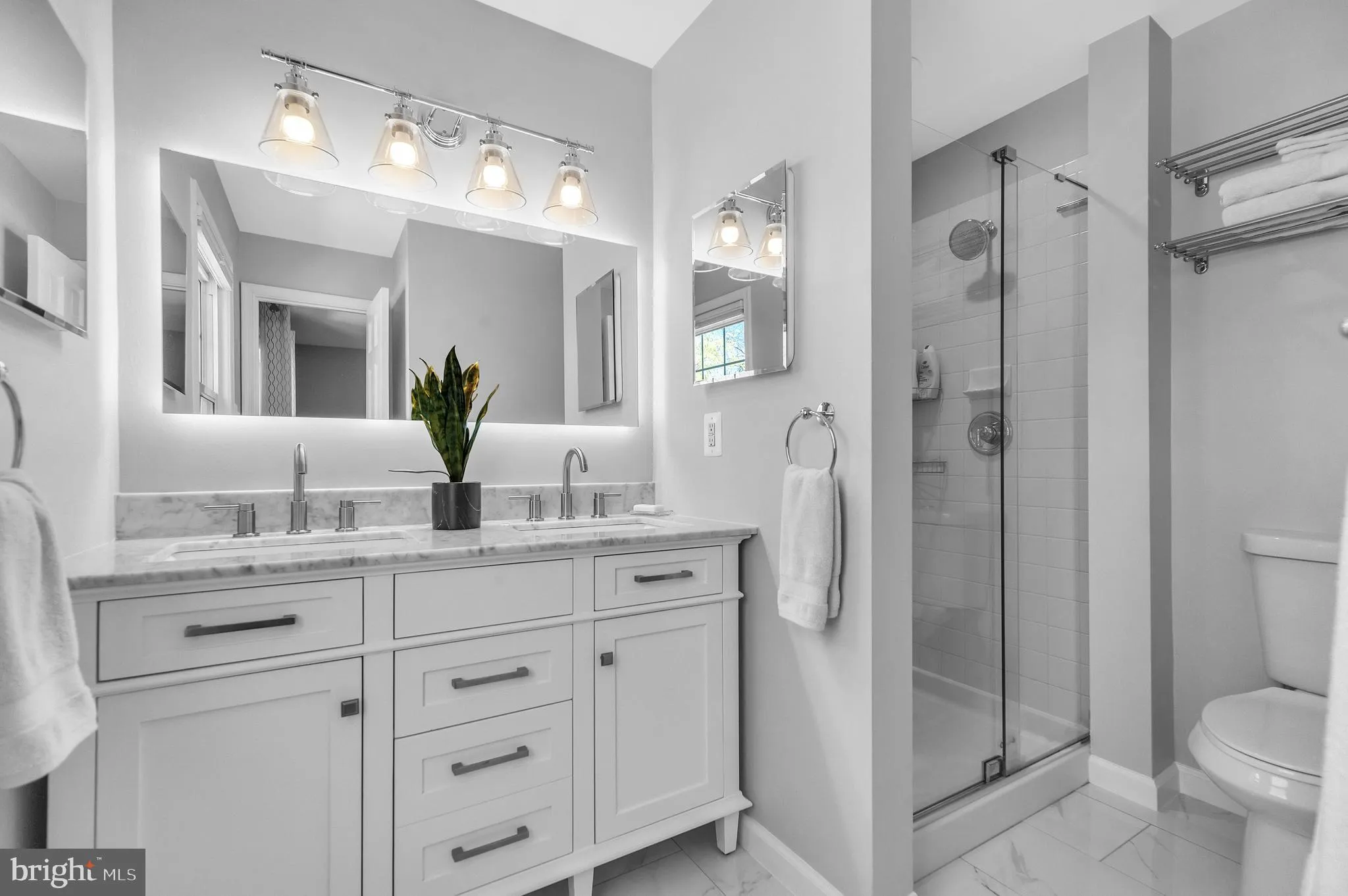 McLean, Virginia 22101, United States, 4 Bedrooms Bedrooms, ,4 BathroomsBathrooms,Residential,Pending,103531