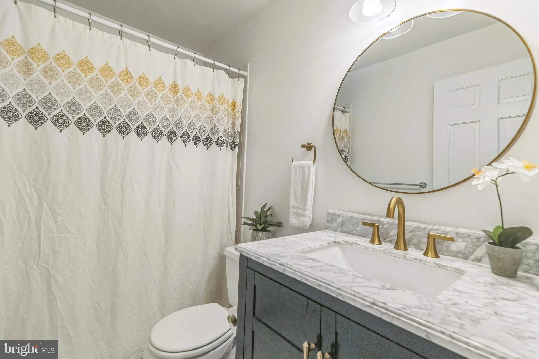 McLean, Virginia 22101, United States, 4 Bedrooms Bedrooms, ,4 BathroomsBathrooms,Residential,Pending,103531