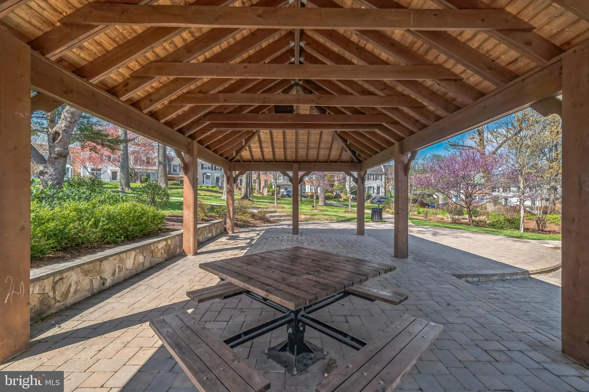 McLean, Virginia 22101, United States, 4 Bedrooms Bedrooms, ,4 BathroomsBathrooms,Residential,Pending,103531