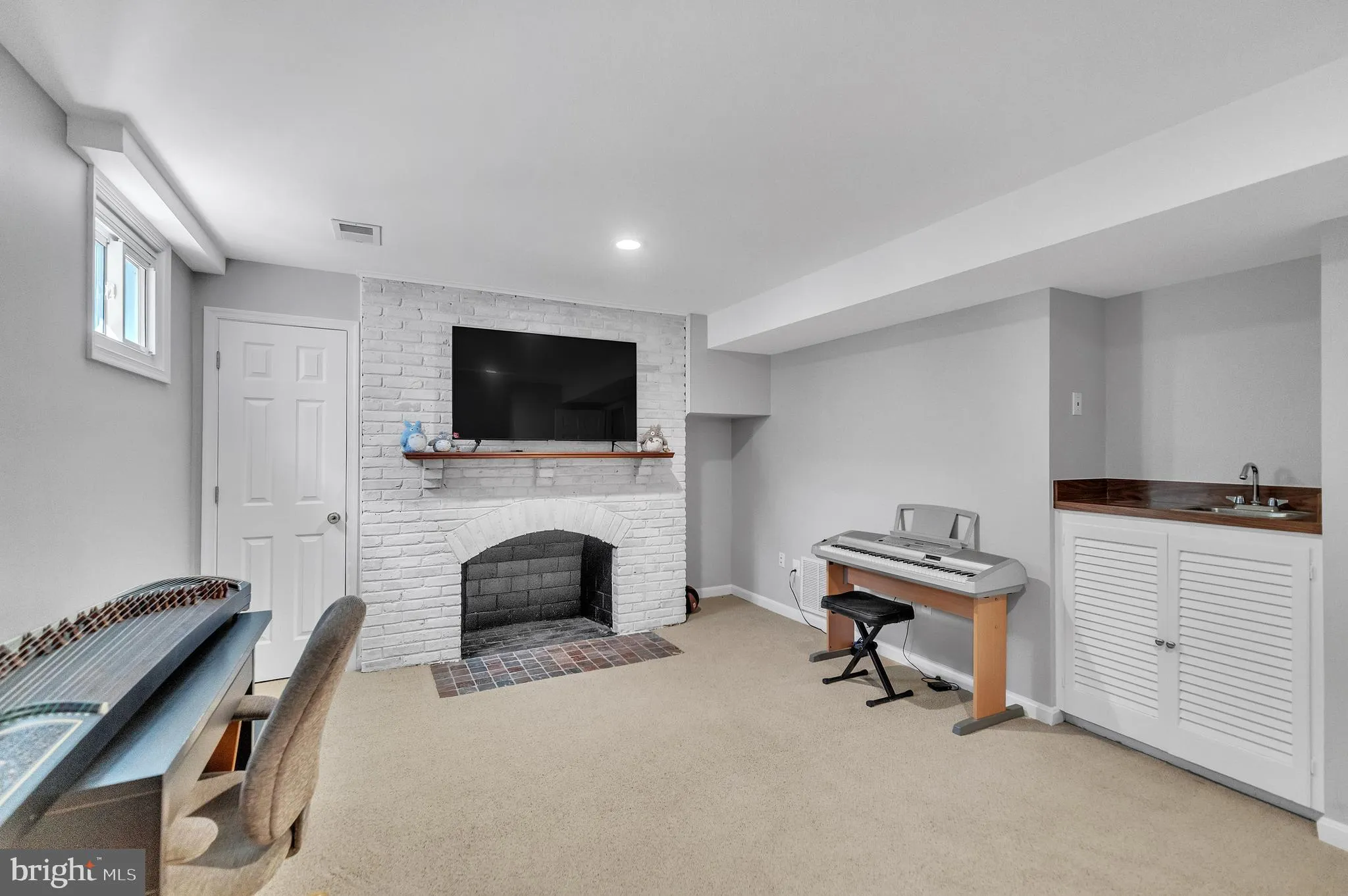 McLean, Virginia 22101, United States, 4 Bedrooms Bedrooms, ,4 BathroomsBathrooms,Residential,Pending,103531