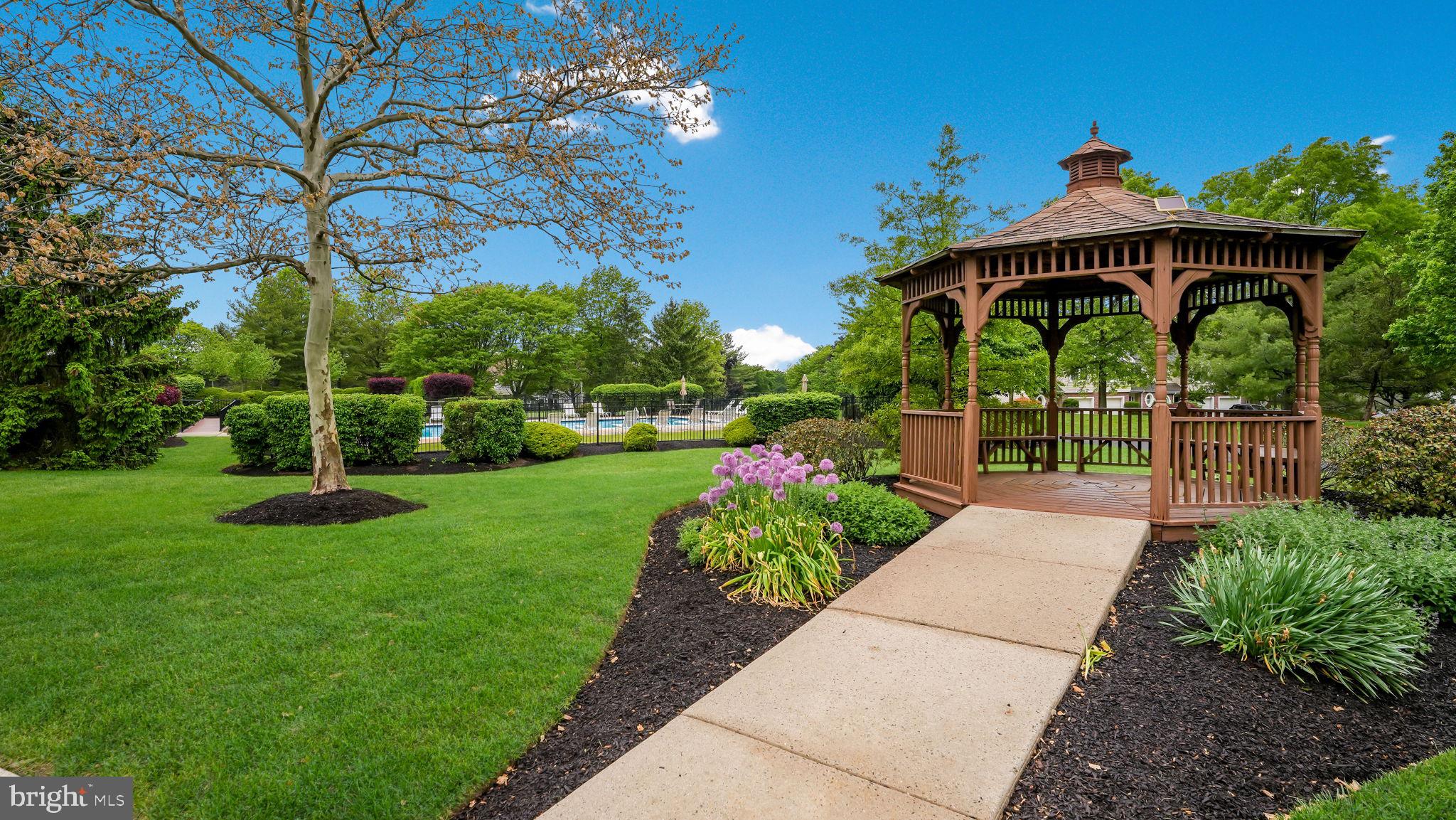 MONTGOMERY PLACE - Residential