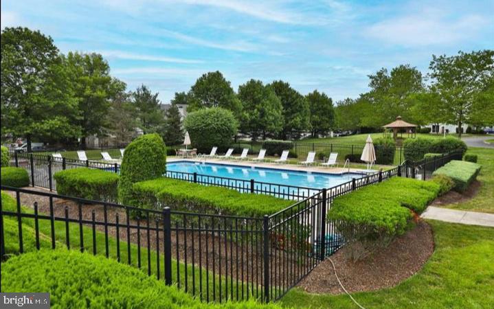 MONTGOMERY PLACE - Residential