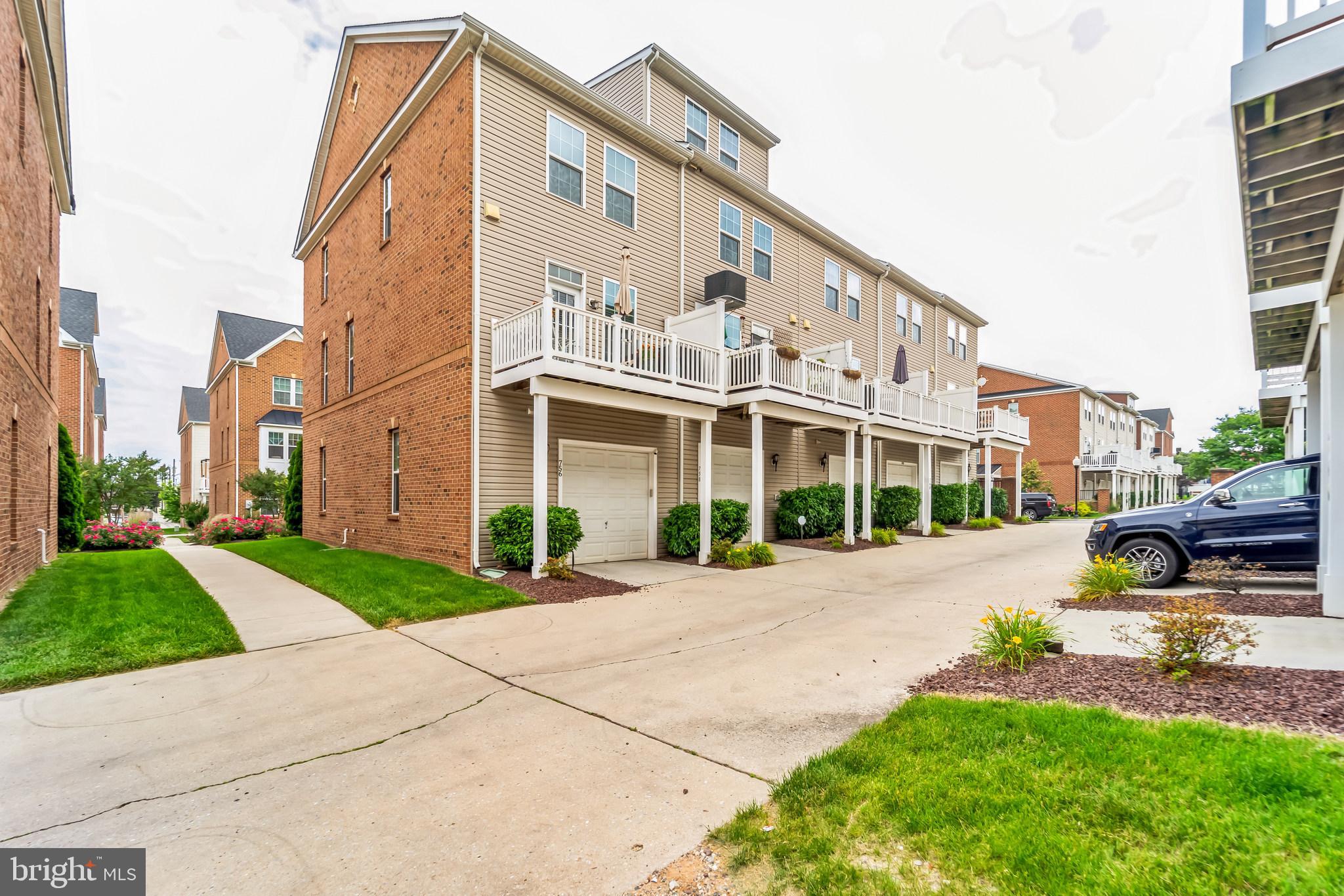 O'DONNELL SQUARE - Residential