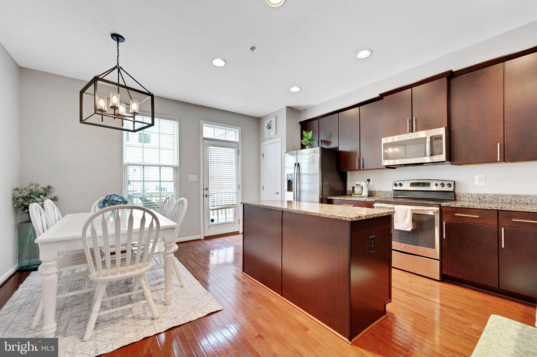 O'DONNELL SQUARE - Residential