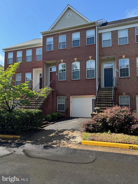 2566 JAMES MONROE CIRCLE HERNDON VA 20171