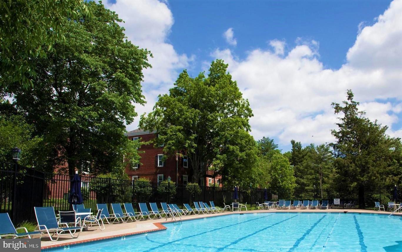 FAIRLINGTON VILLAGES - Residential Lease