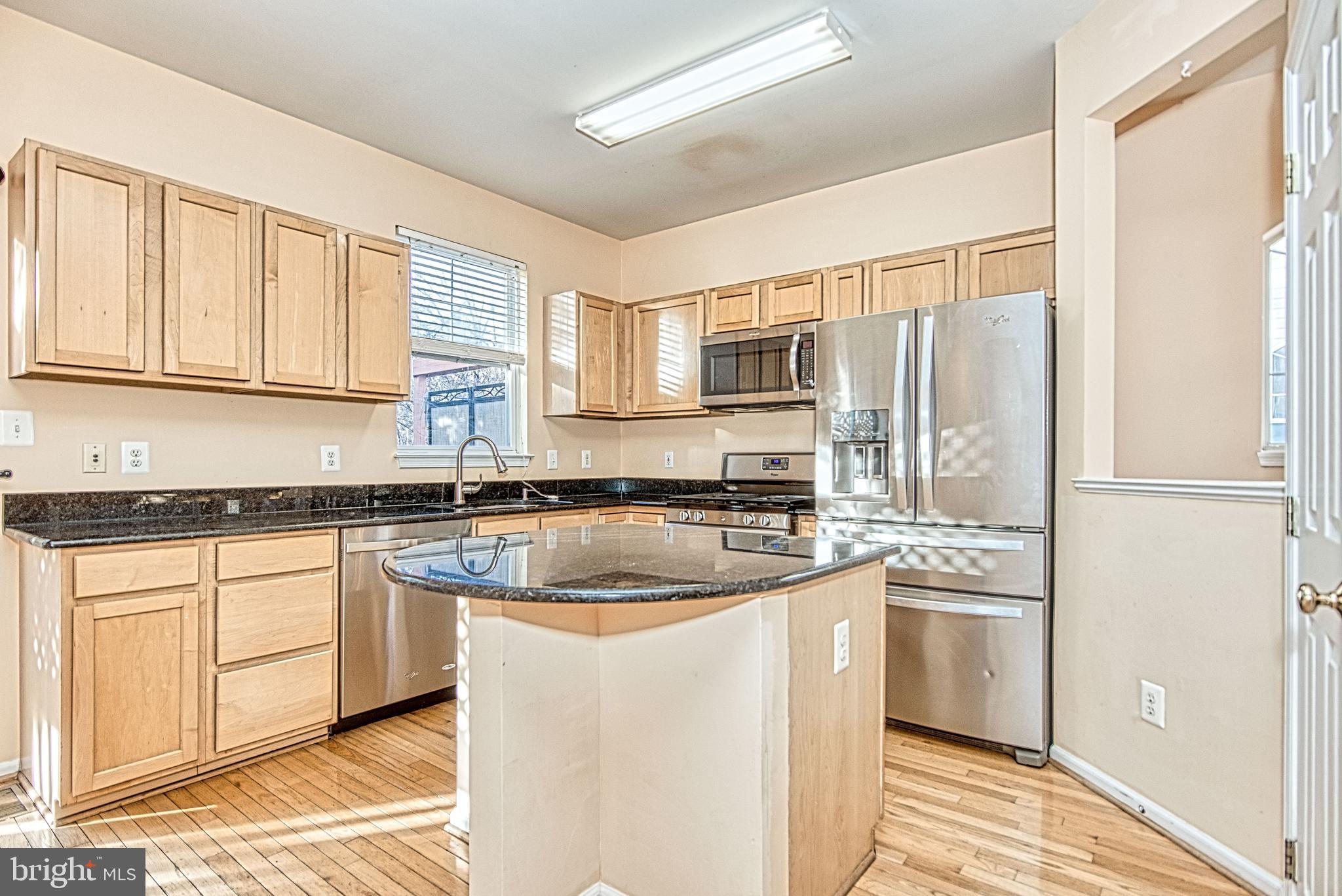 MCNAIR FARMS LANDBAY - Residential Lease