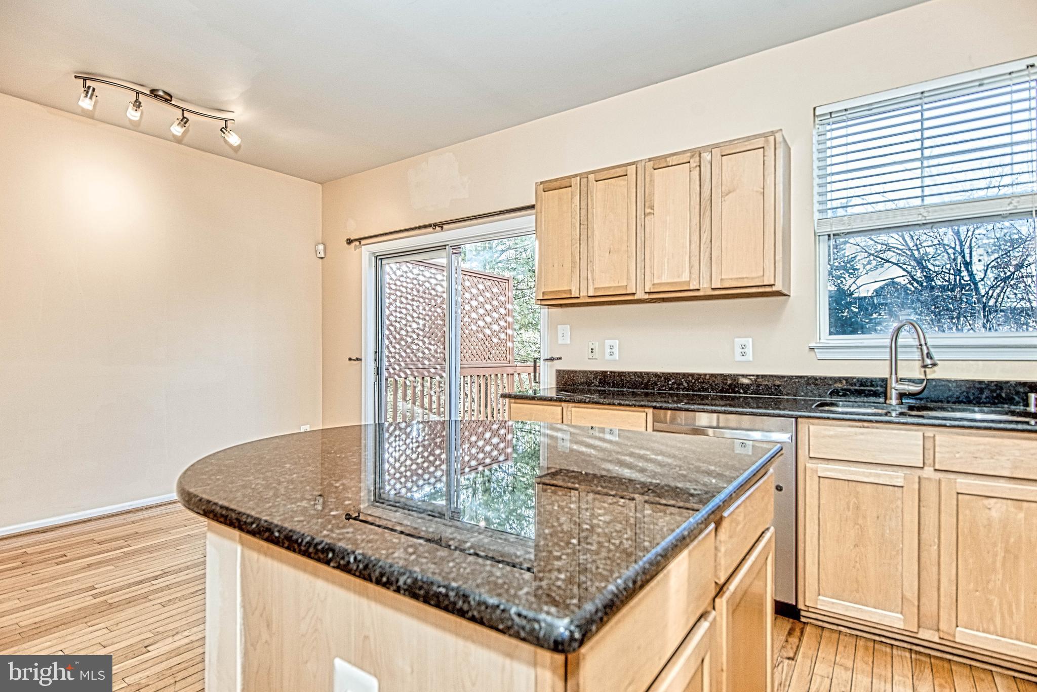 MCNAIR FARMS LANDBAY - Residential Lease