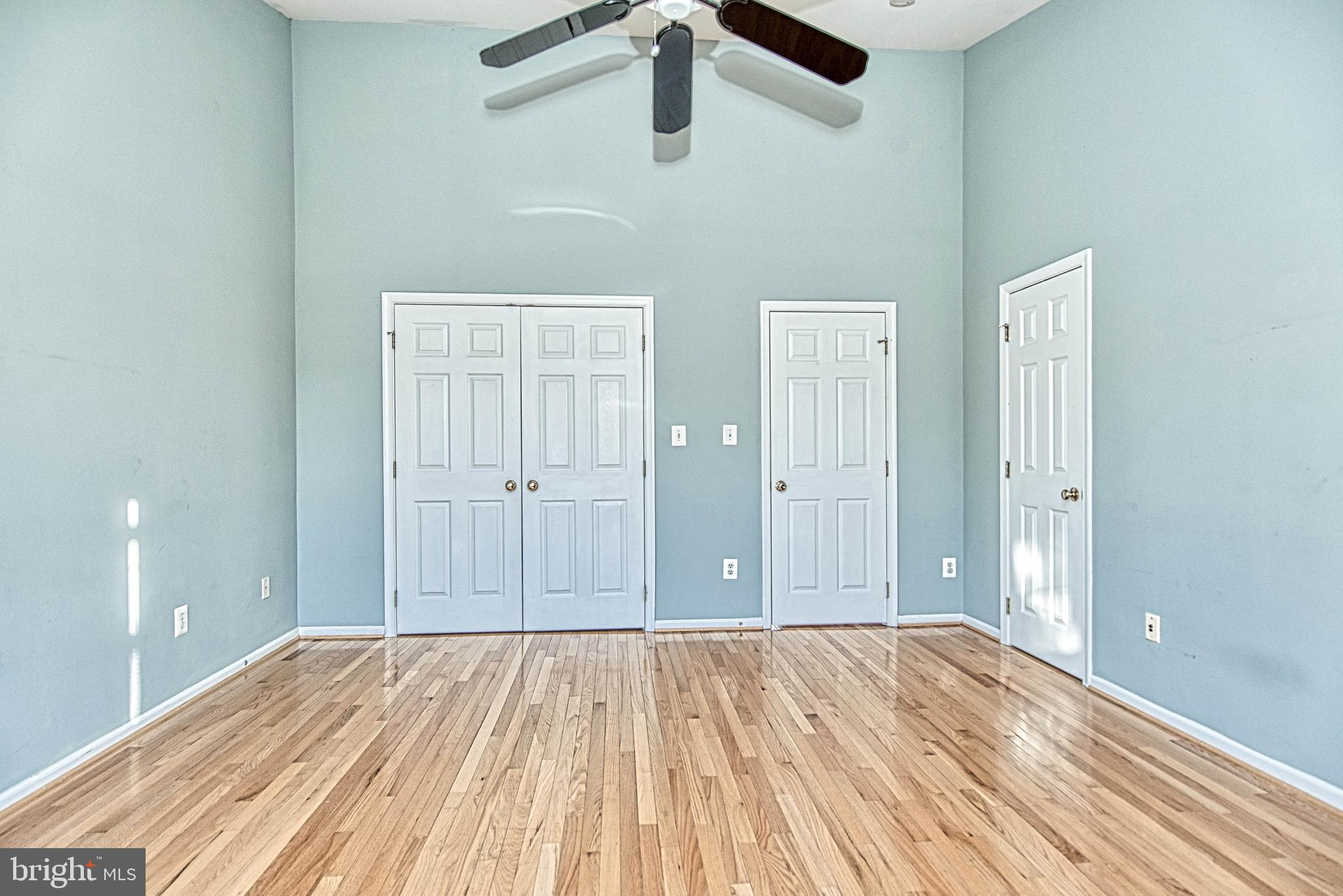 MCNAIR FARMS LANDBAY - Residential Lease