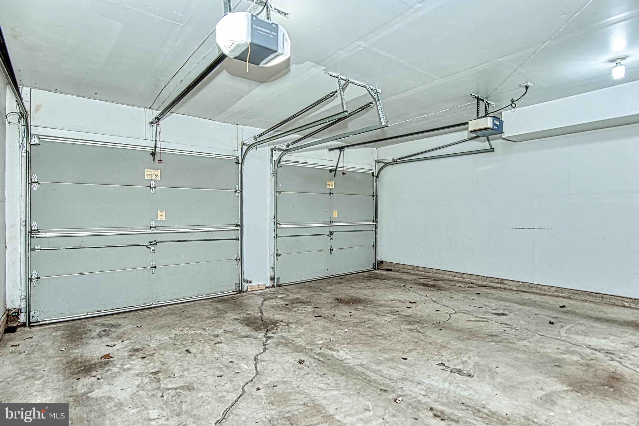 MCNAIR FARMS LANDBAY - Residential Lease