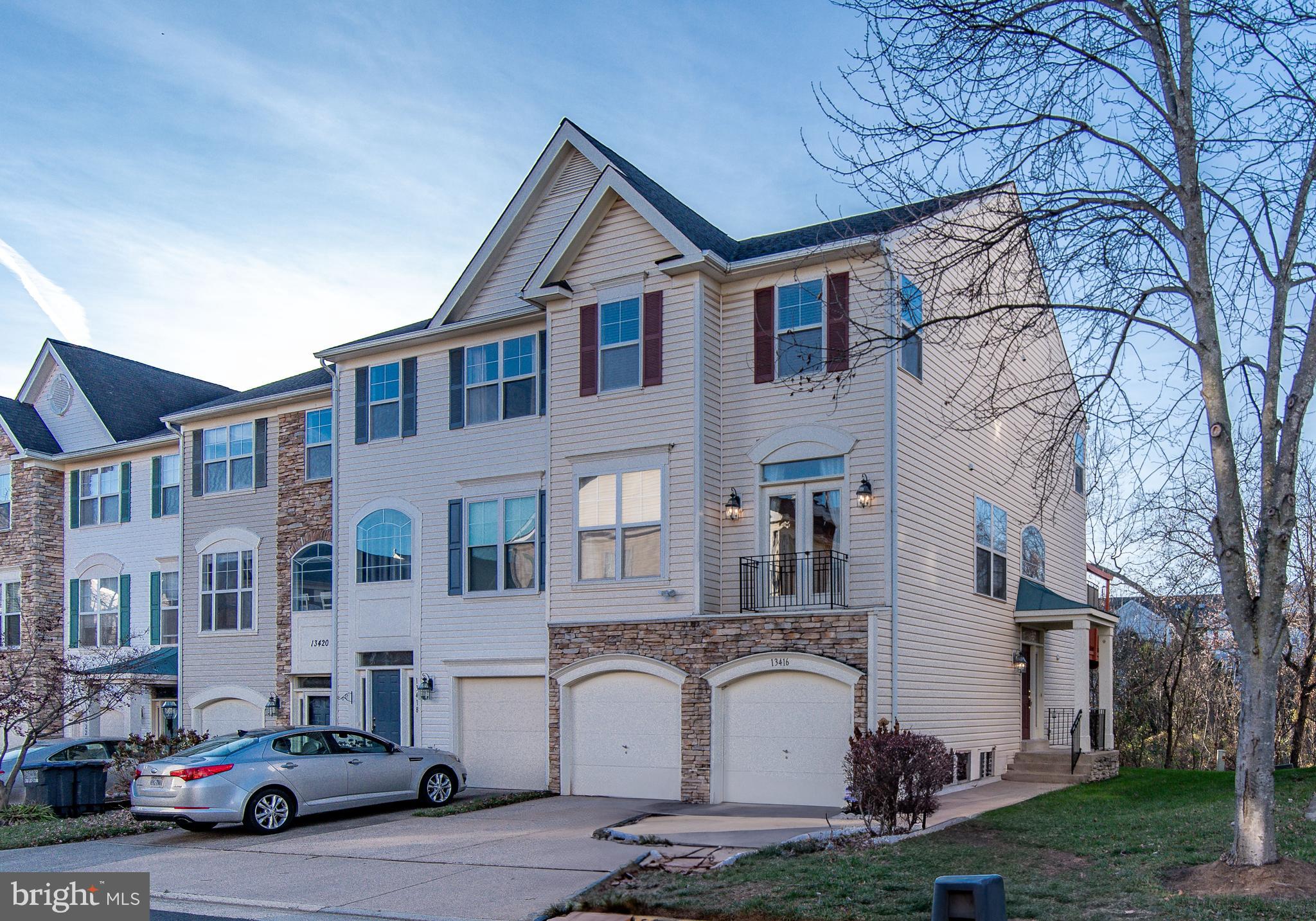 MCNAIR FARMS LANDBAY - Residential Lease
