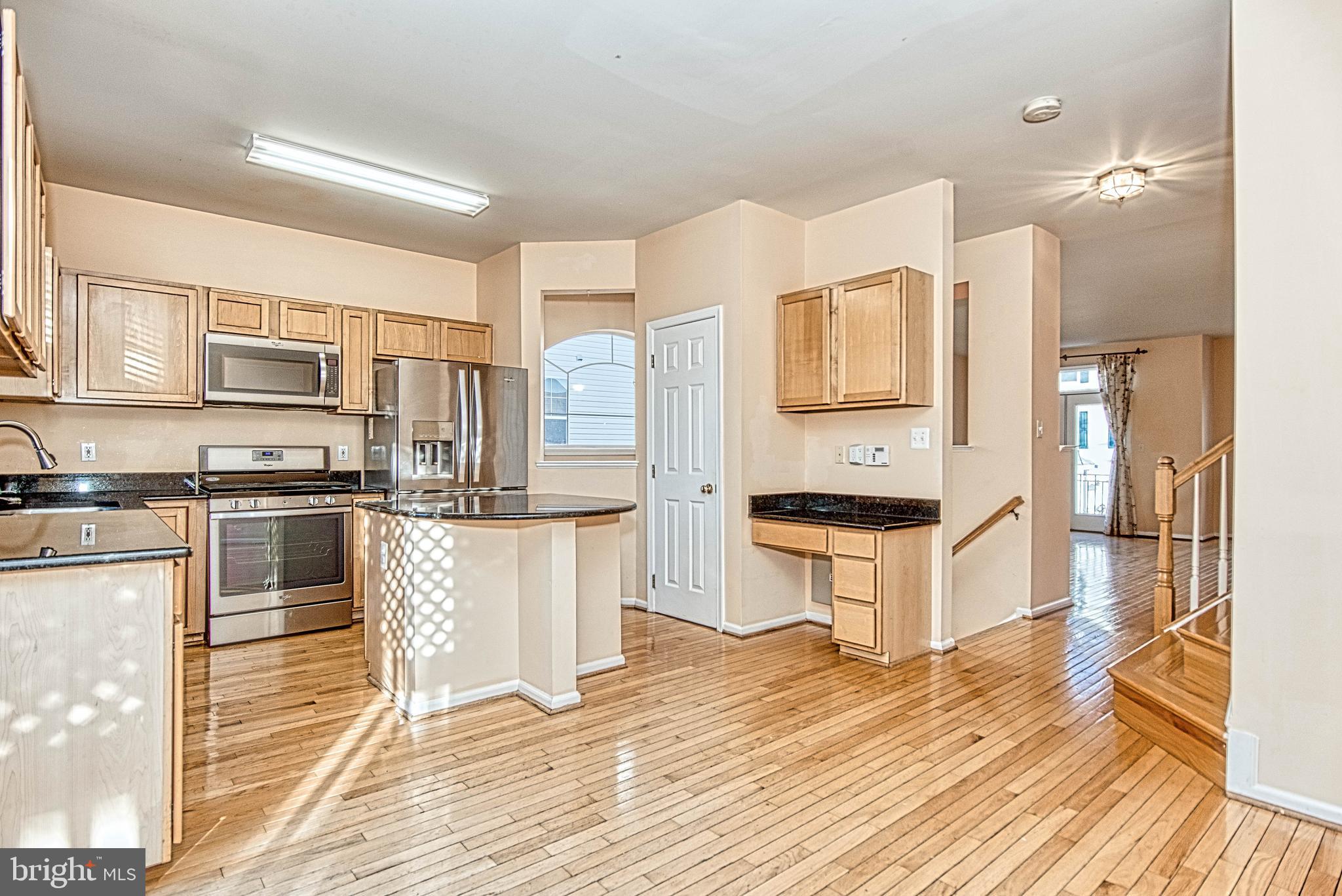 MCNAIR FARMS LANDBAY - Residential Lease